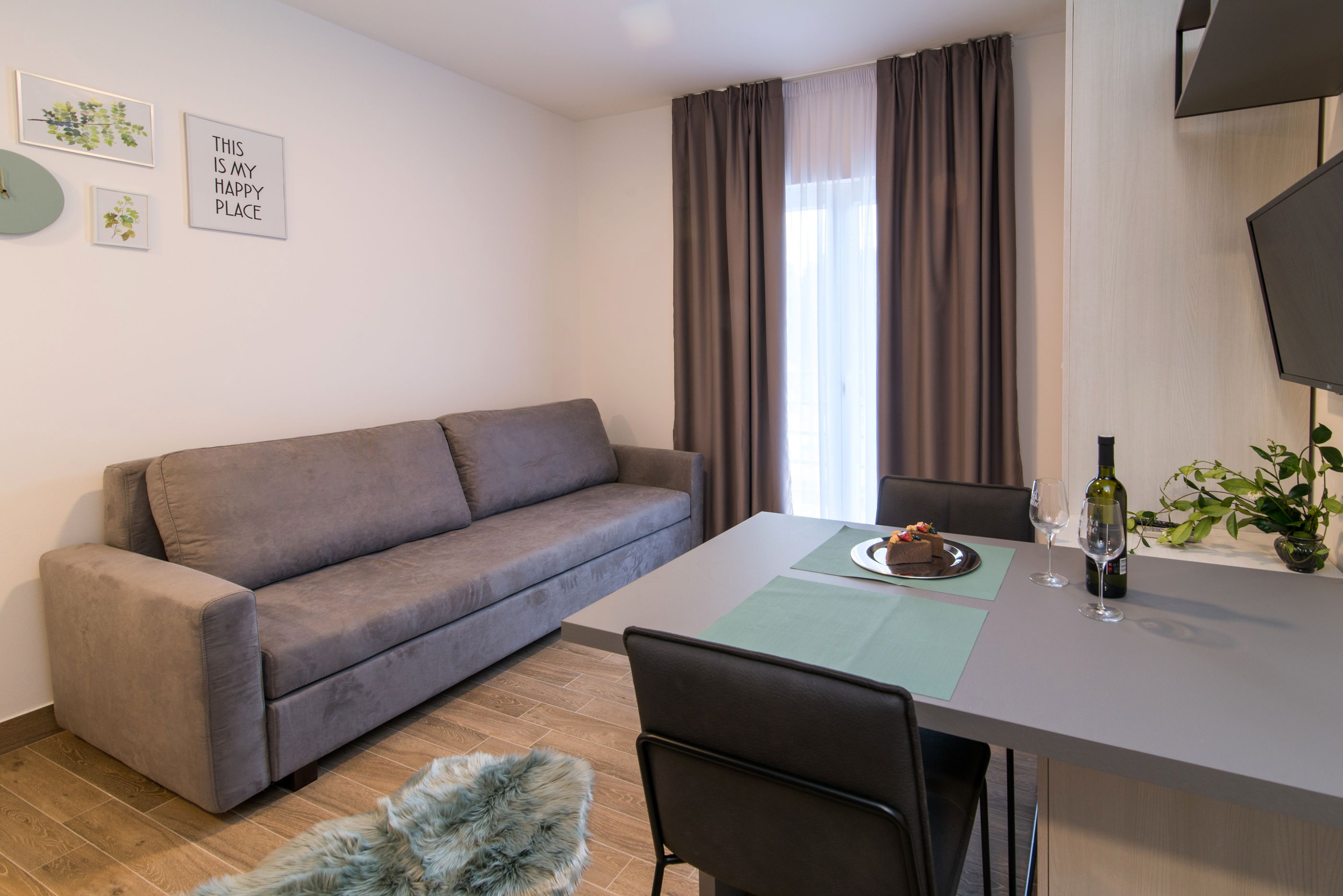 Apartments CURICTA 15111-A6