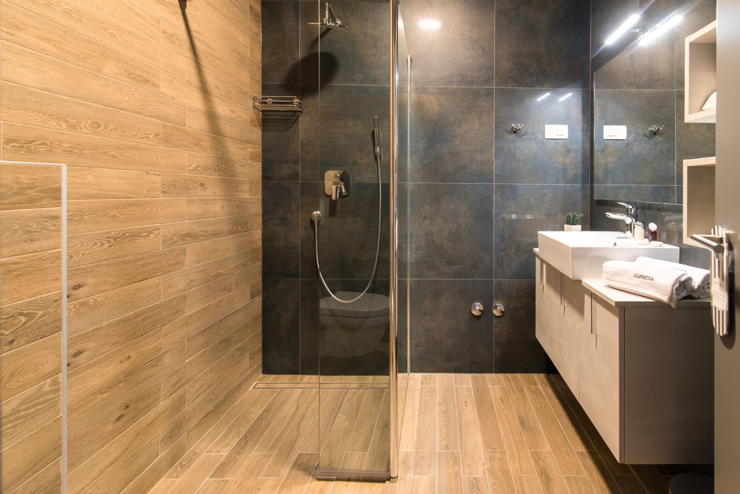 Apartments CURICTA 15111-A6
