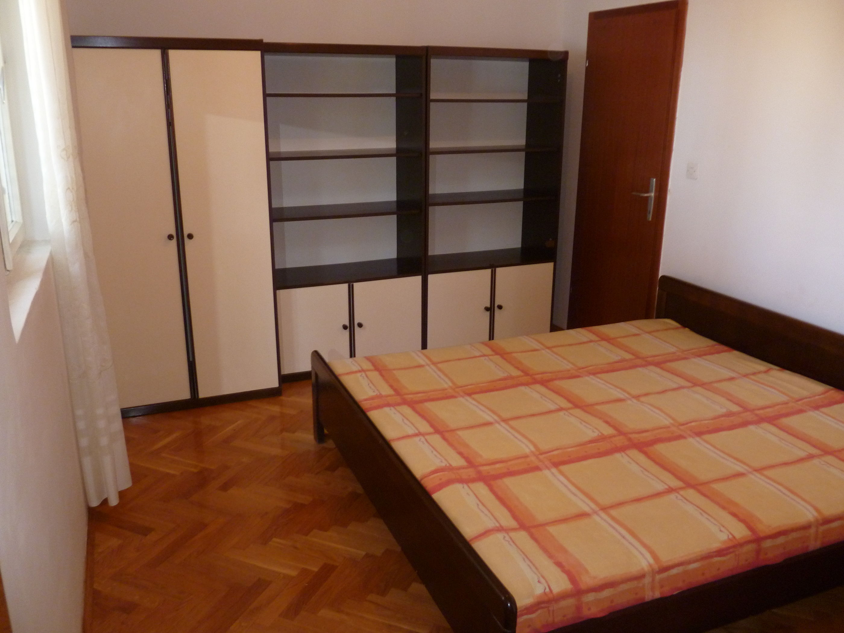 Rooms Jakirusa 56201-S2