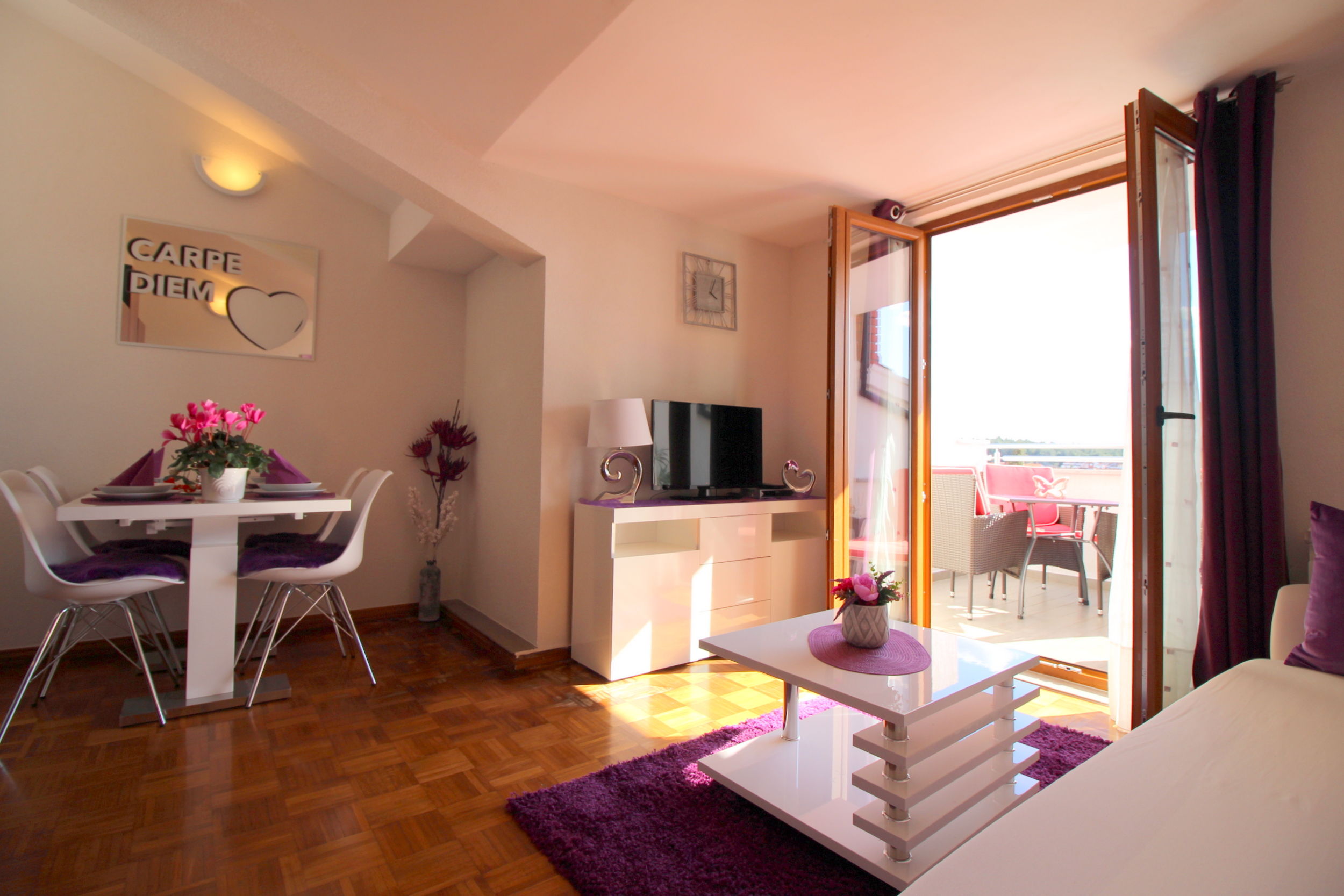 Apartments Vista 15502-A1