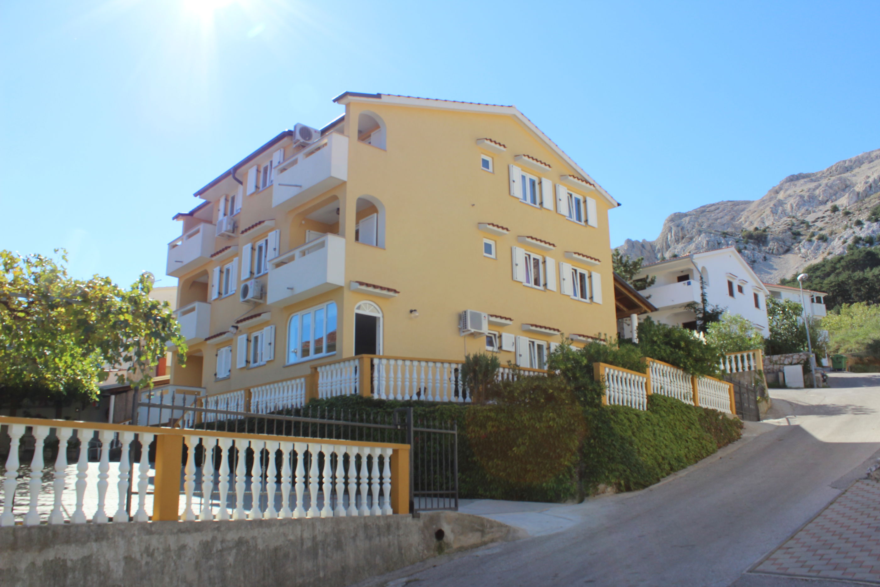 Apartments Capić Zarok 69401-A4