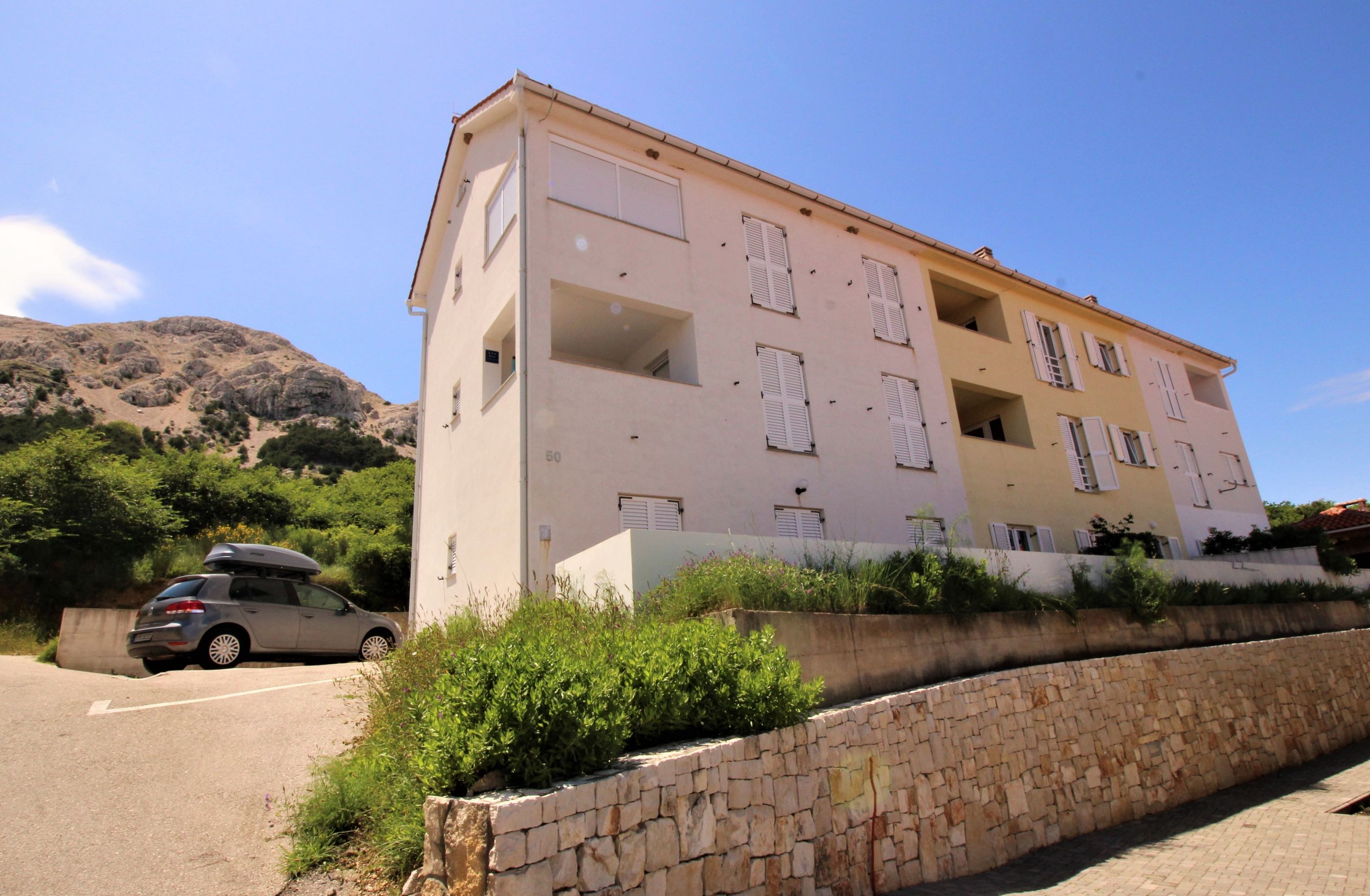 Apartments Villa Limun 69031-A1