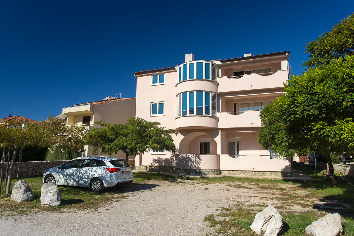 Apartments Zic / Mrakovcic 69421-A4