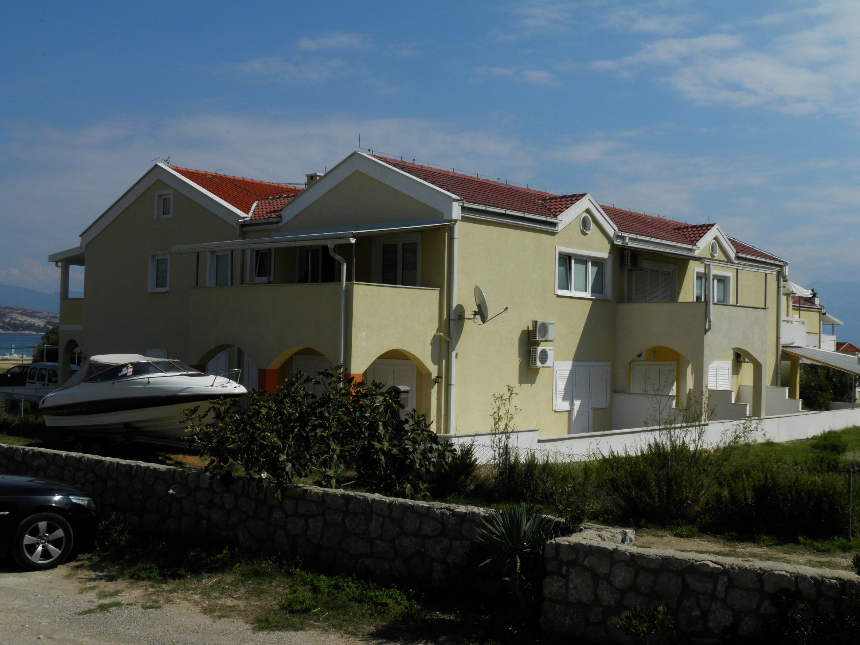 Apartments Zarok 69411-A3