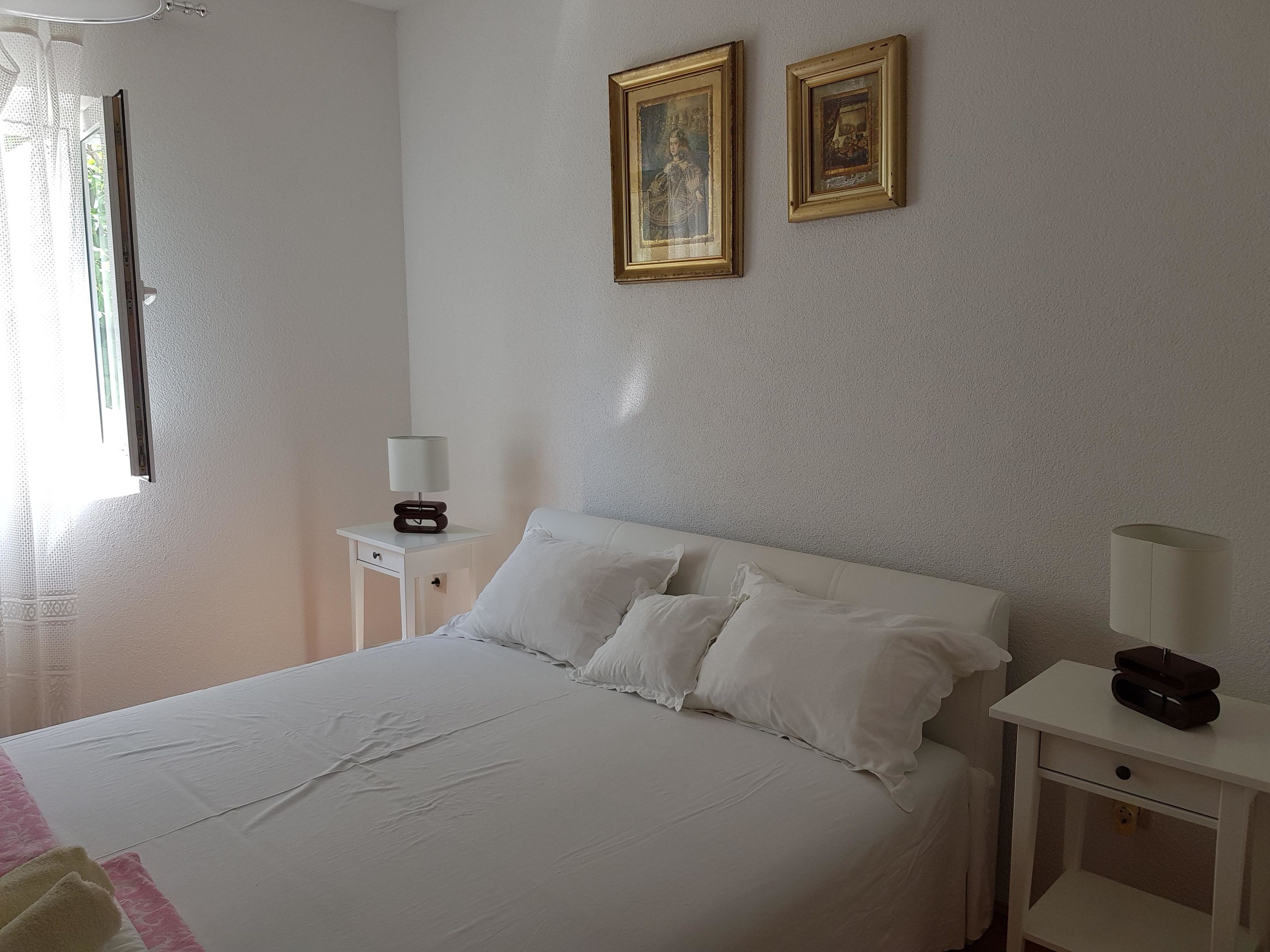 Apartments Vesna 49191-A1