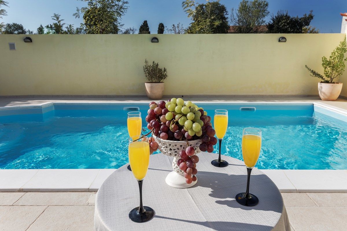 Villa Monica 73853-K1