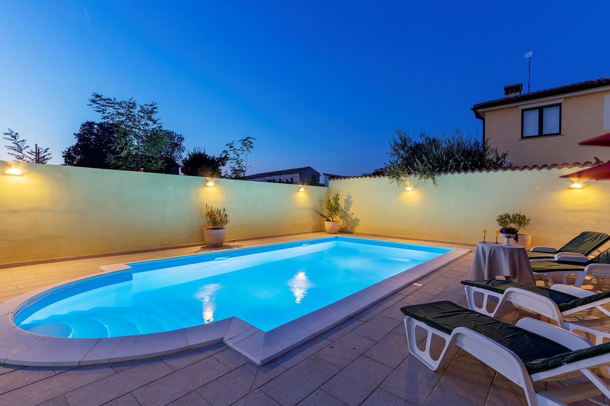 Villa Monica 73853-K1
