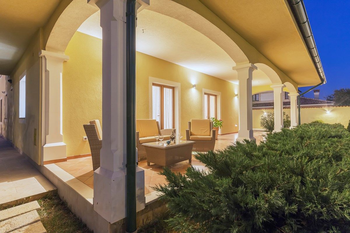 Villa Monica 73853-K1