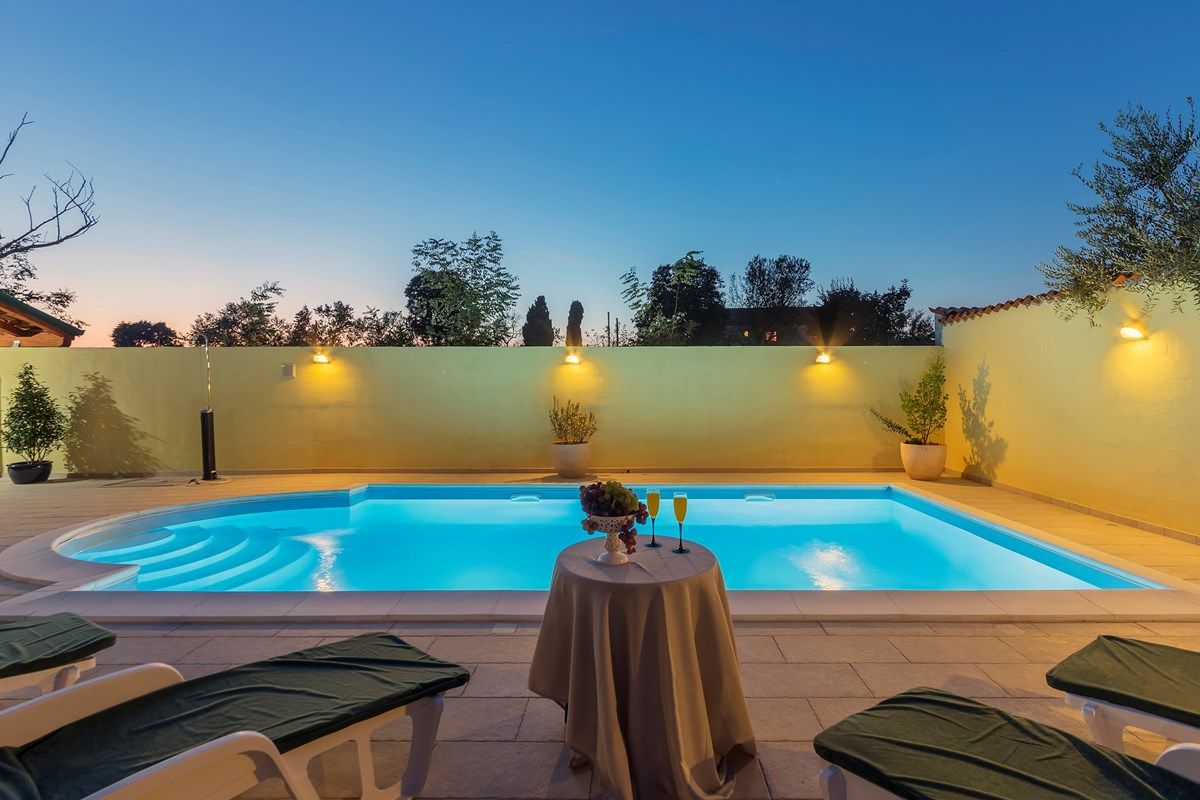 Villa Monica 73853-K1