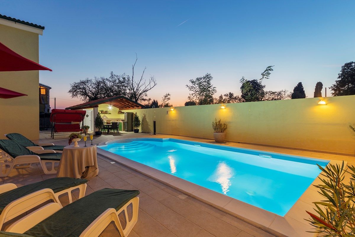Villa Monica 73853-K1