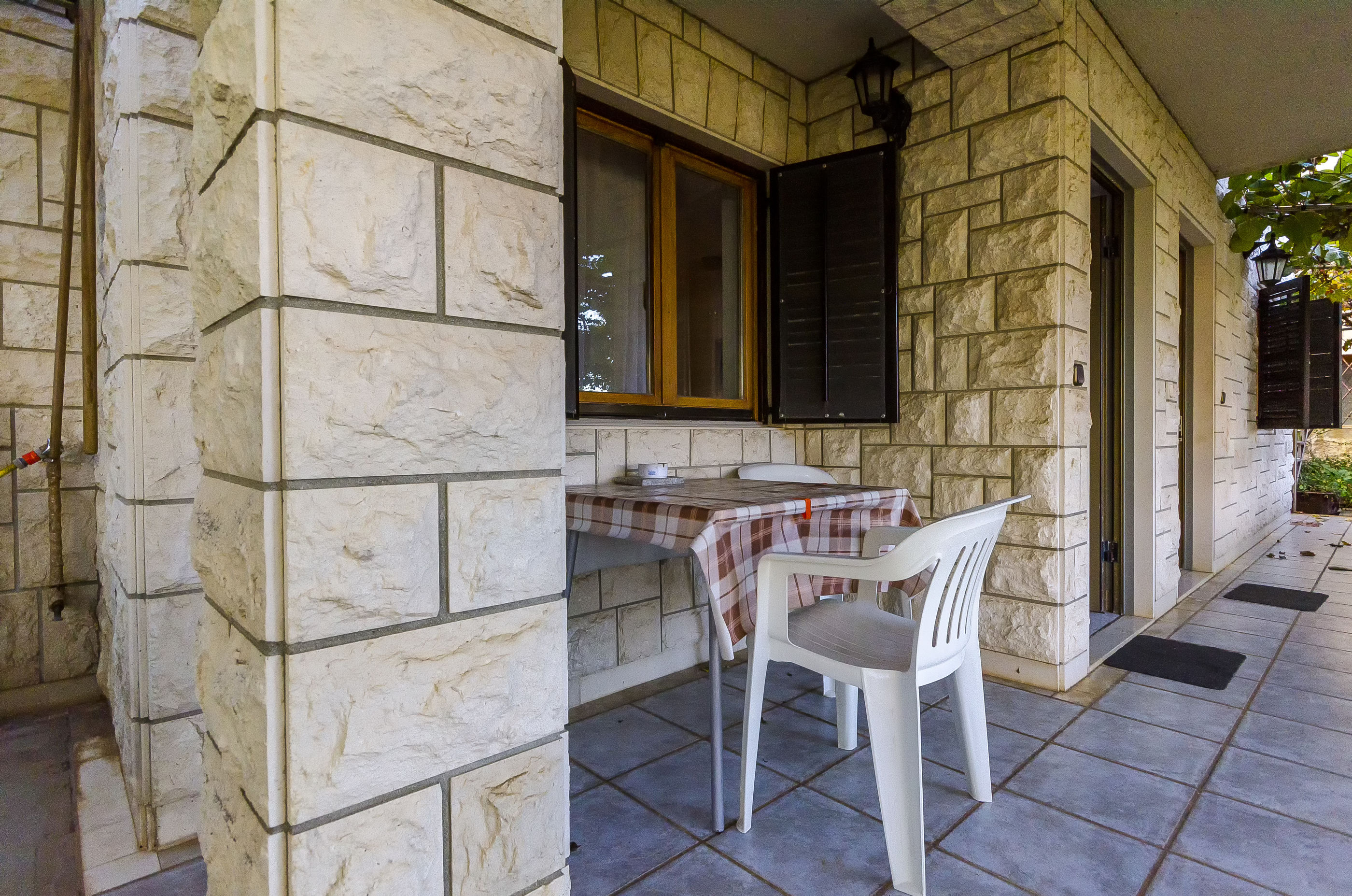 Apartments Anna 59131-A2