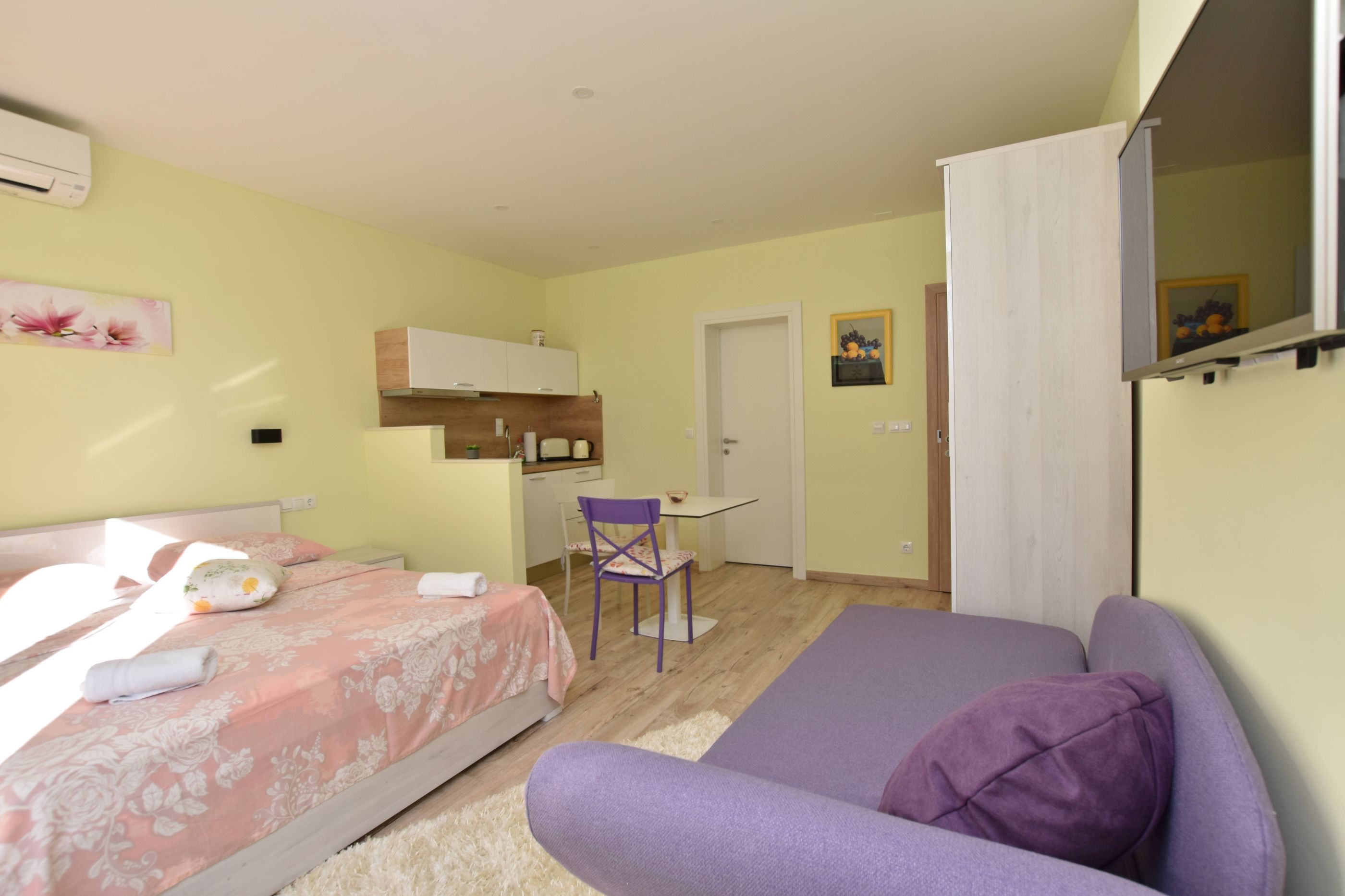 Apartments and Room Alen 39481-A2