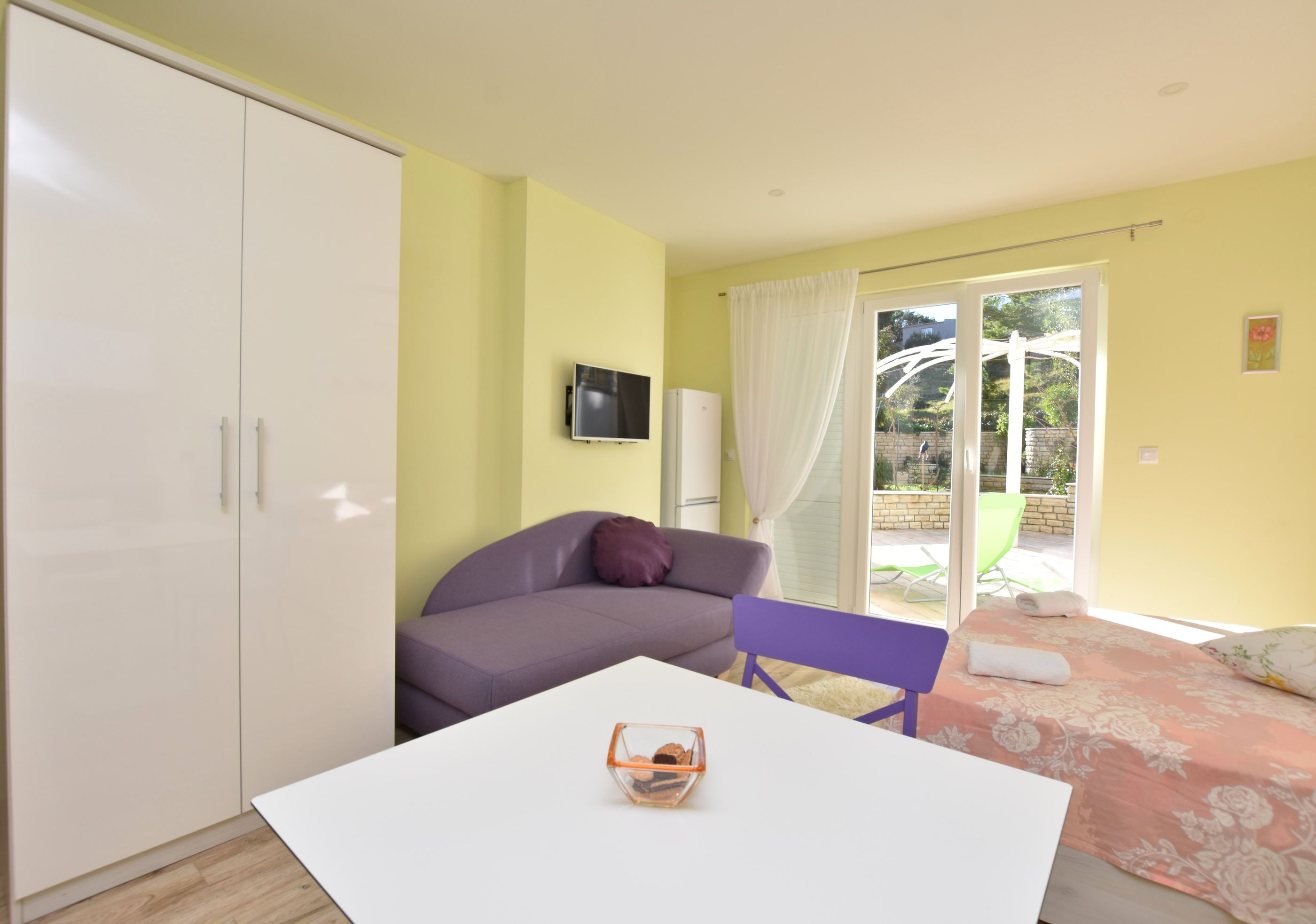 Apartments and Room Alen 39481-A2