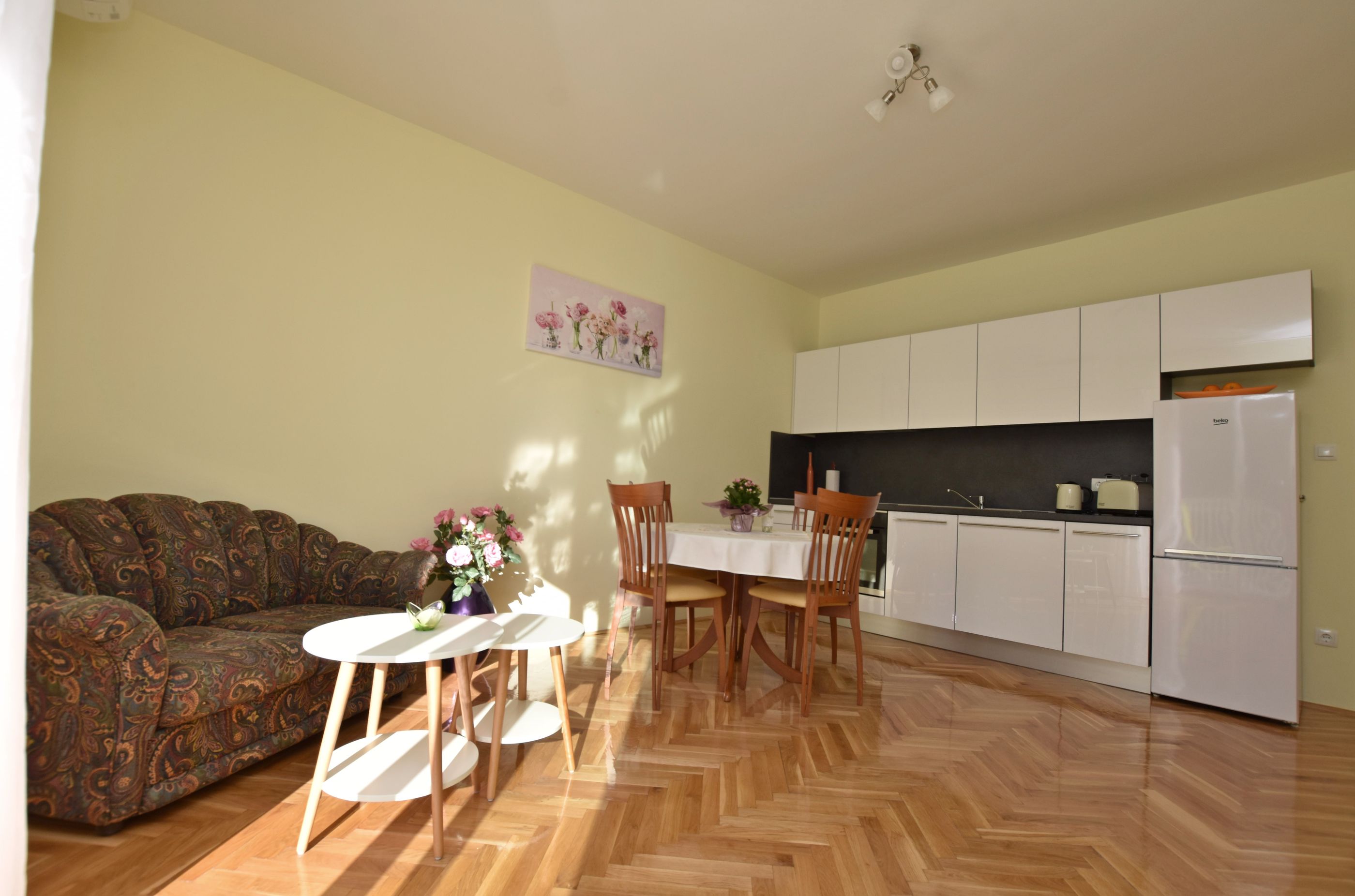 Apartments and Room Alen 39481-A5
