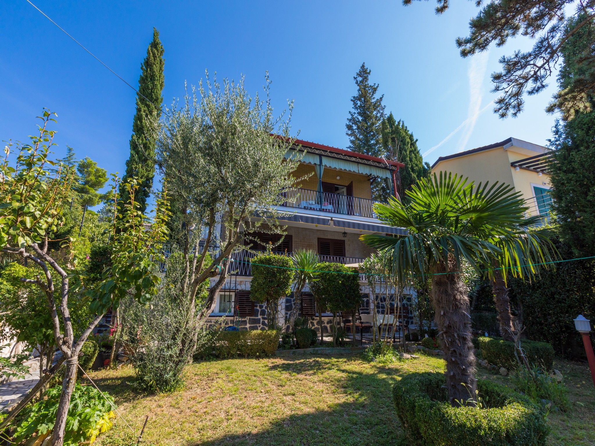 Apartments Hinic 62654-A2