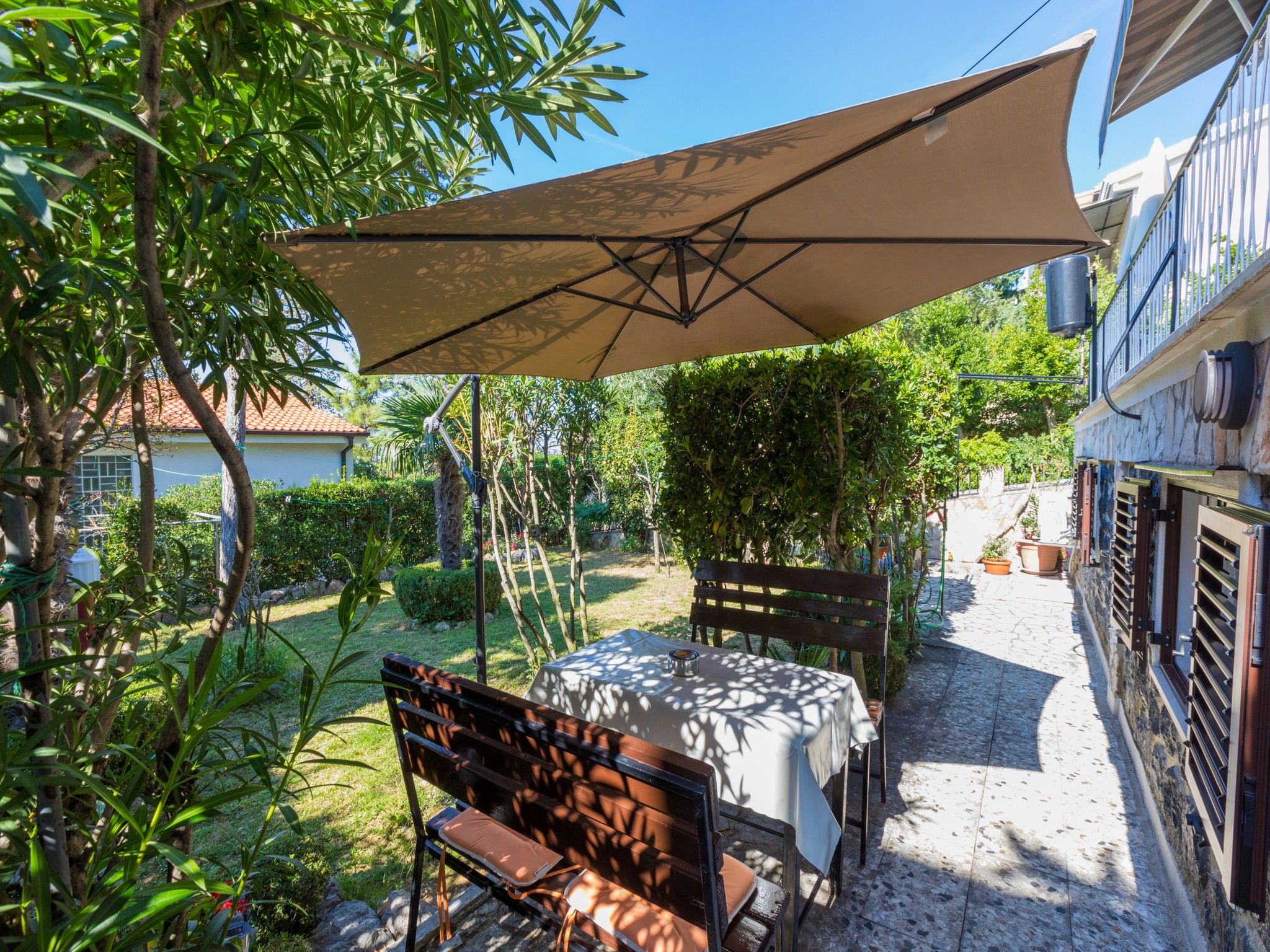Apartments Hinic 62654-A1