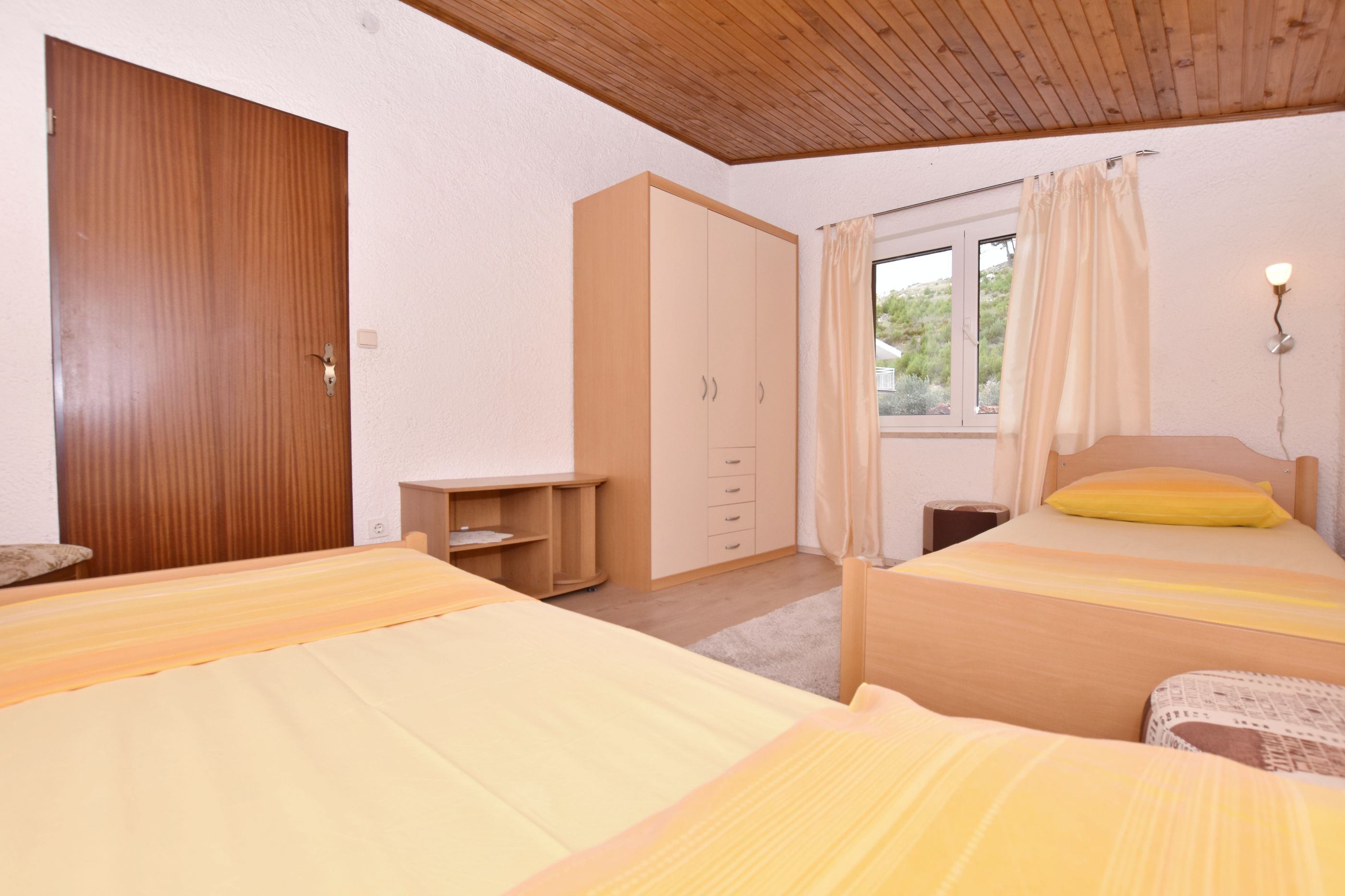 Apartments Mladen 12941-A1