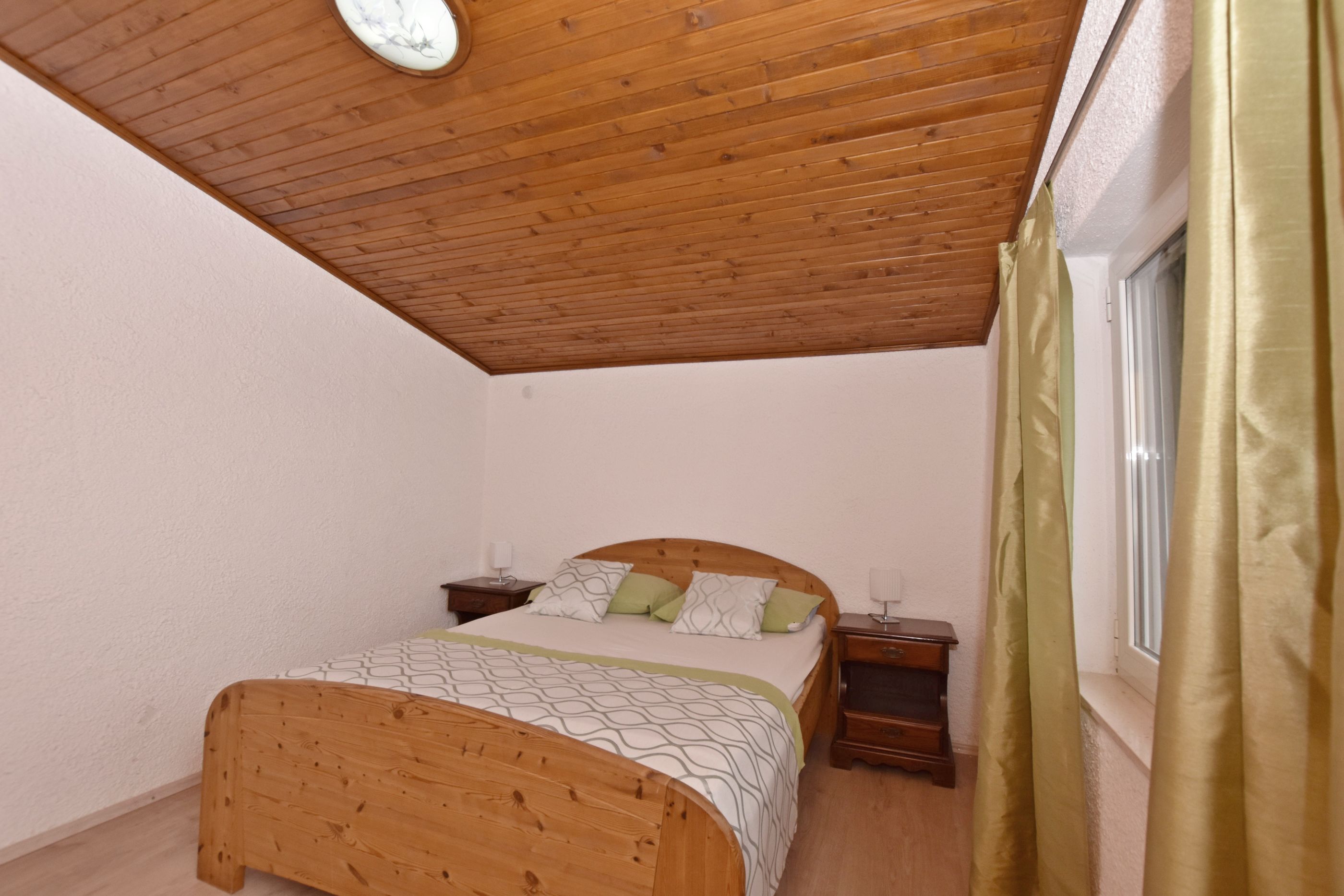 Apartments Mladen 12941-A1