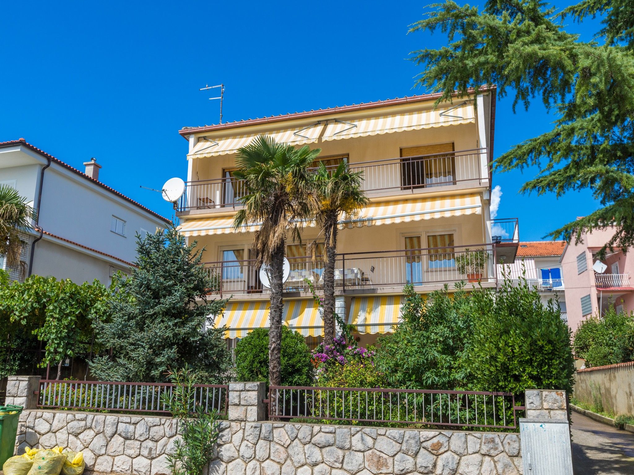 Apartments Antony 62466-A1