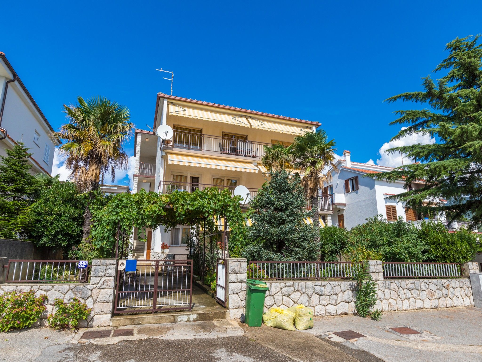 Apartments Antony 62466-A1