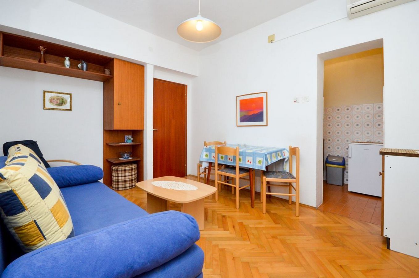 Apartment and Rooms Biserka 20291-A2