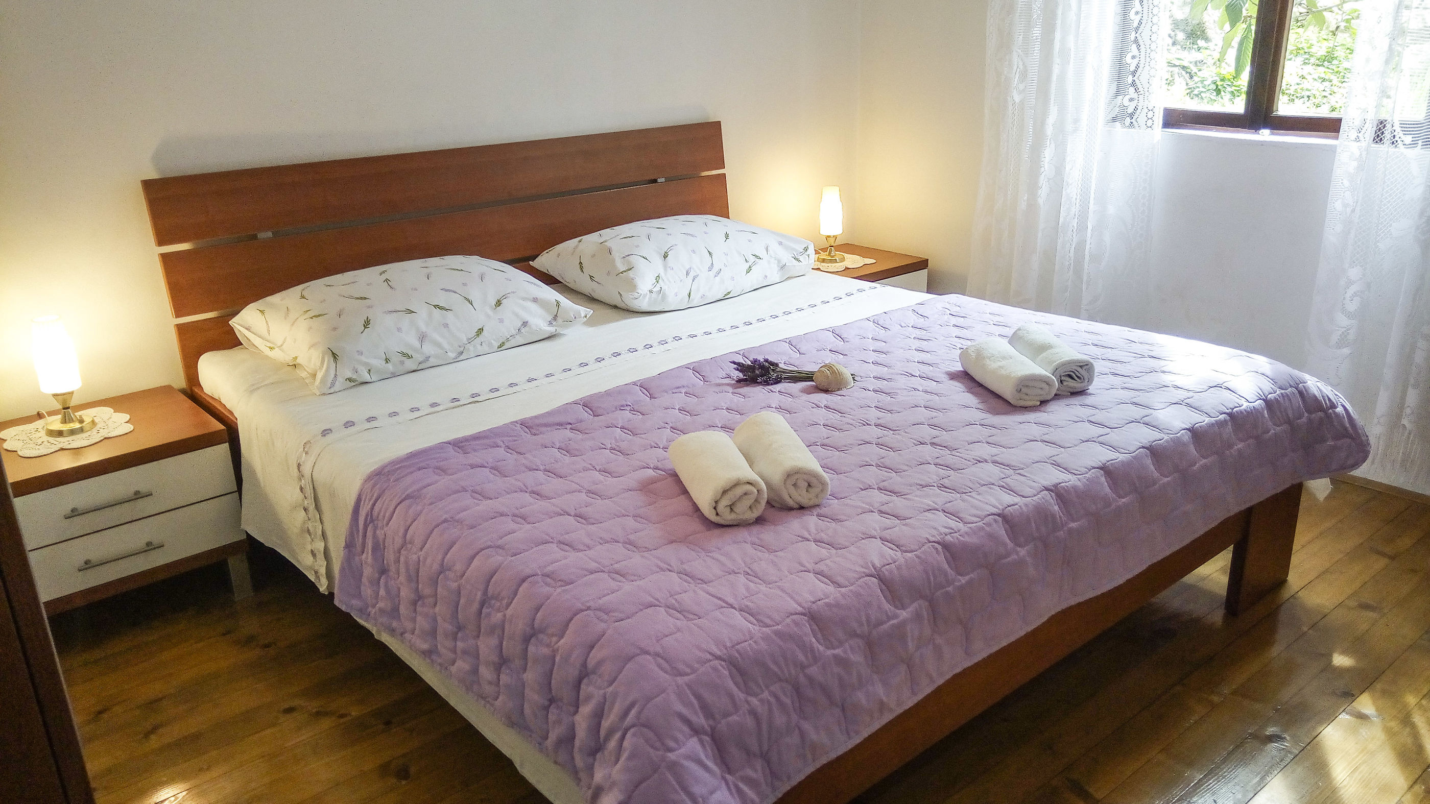 Apartments Franica 28041-A1