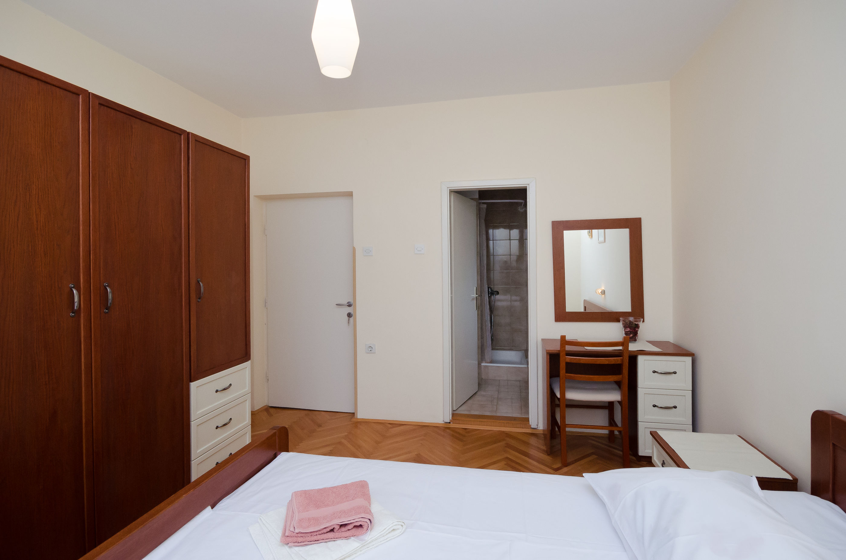 Rooms Mihaela 65771-S3