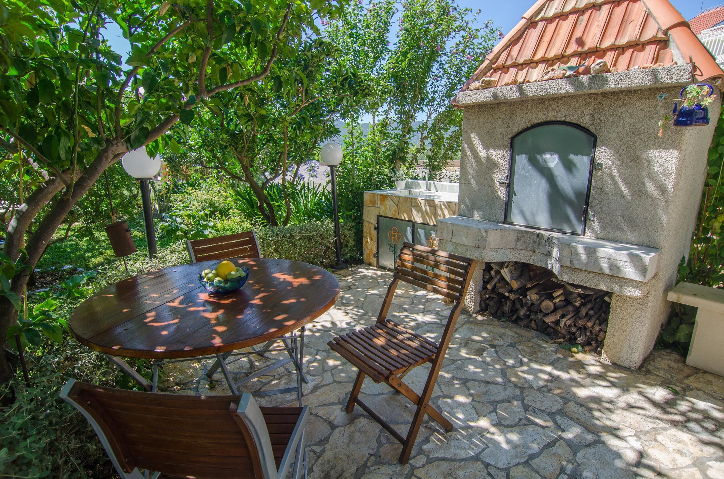 House Clarita 35245-K1