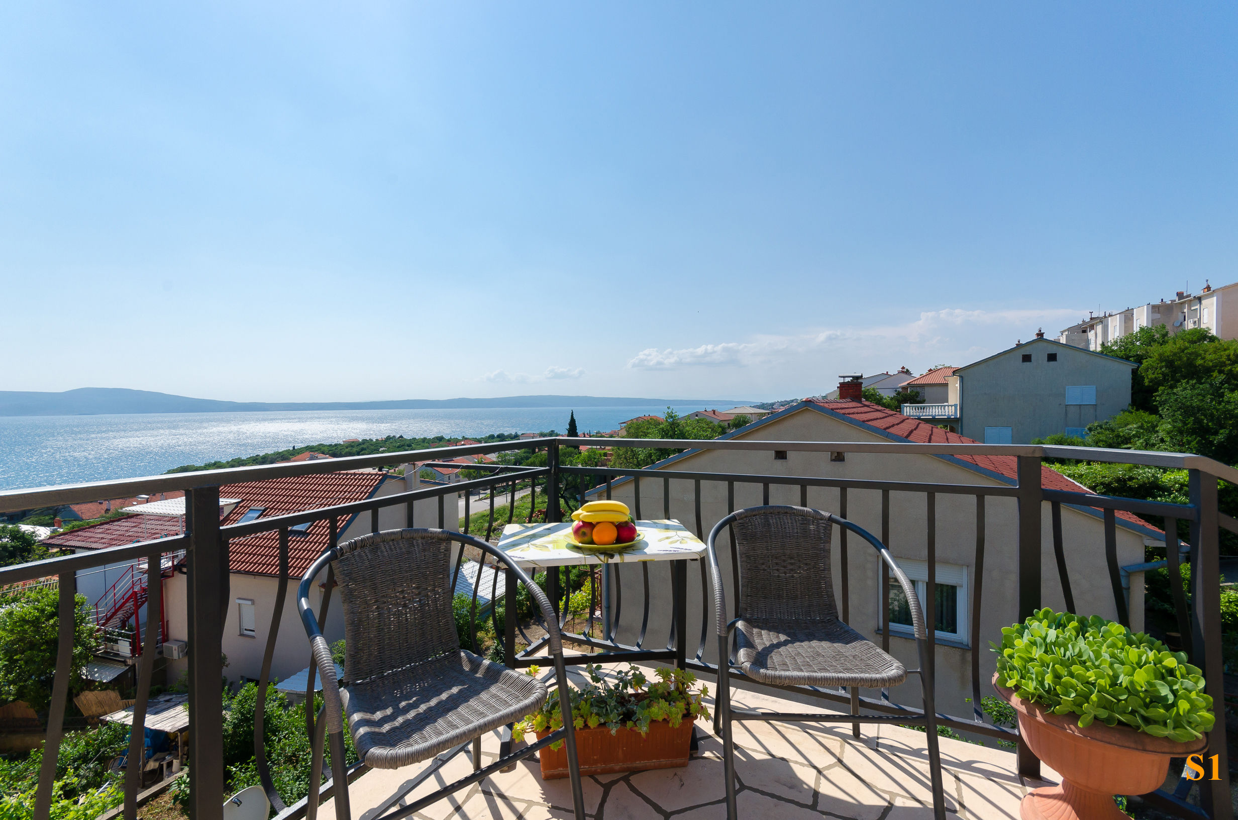 Apartments and Room Drazen 86521-S1