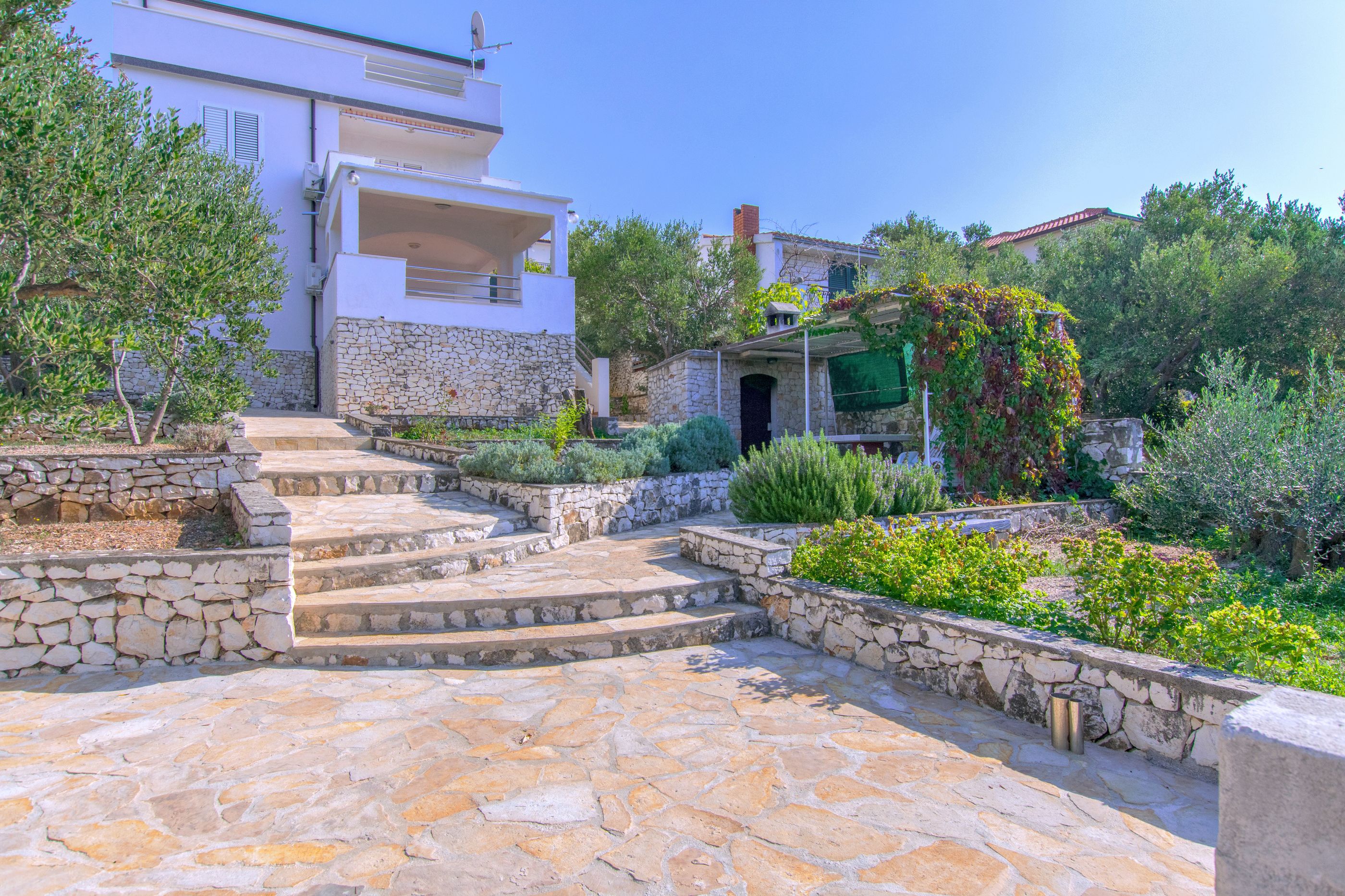 Apartments Jadranka 28281-A3
