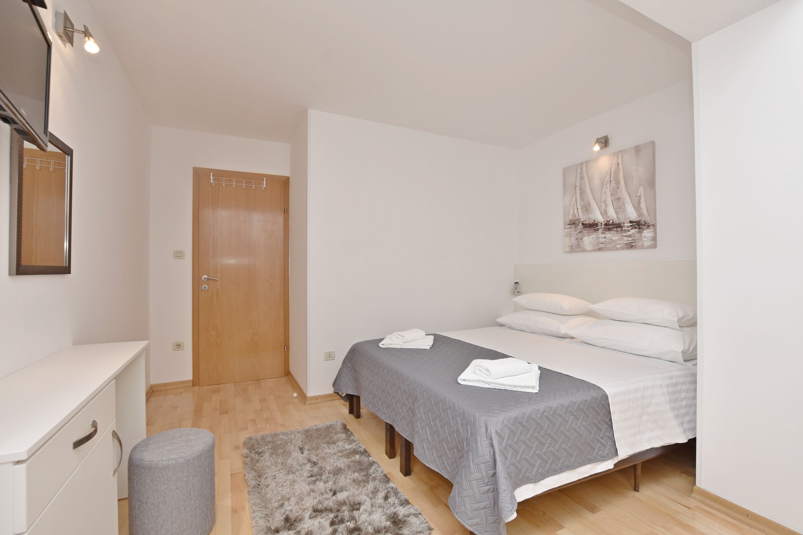 Apartment Mate 59711-A1