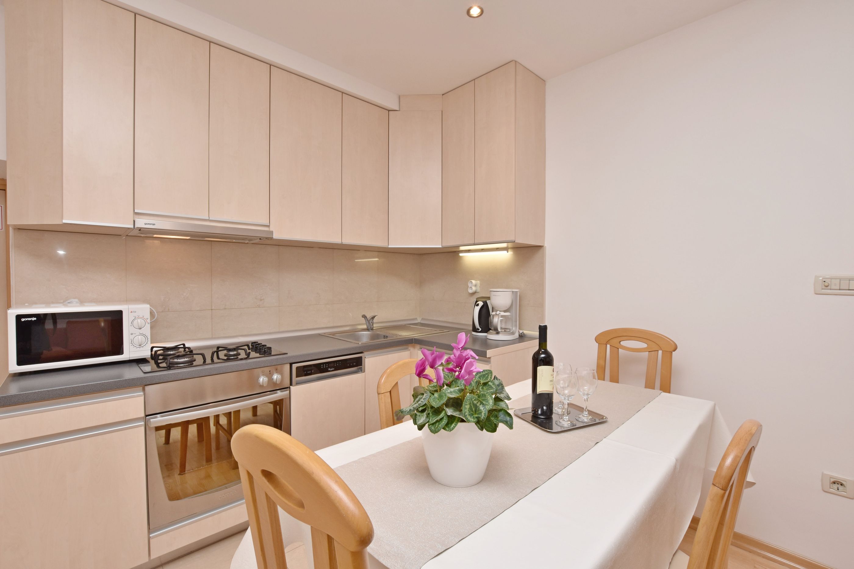 Apartment Mate 59711-A1