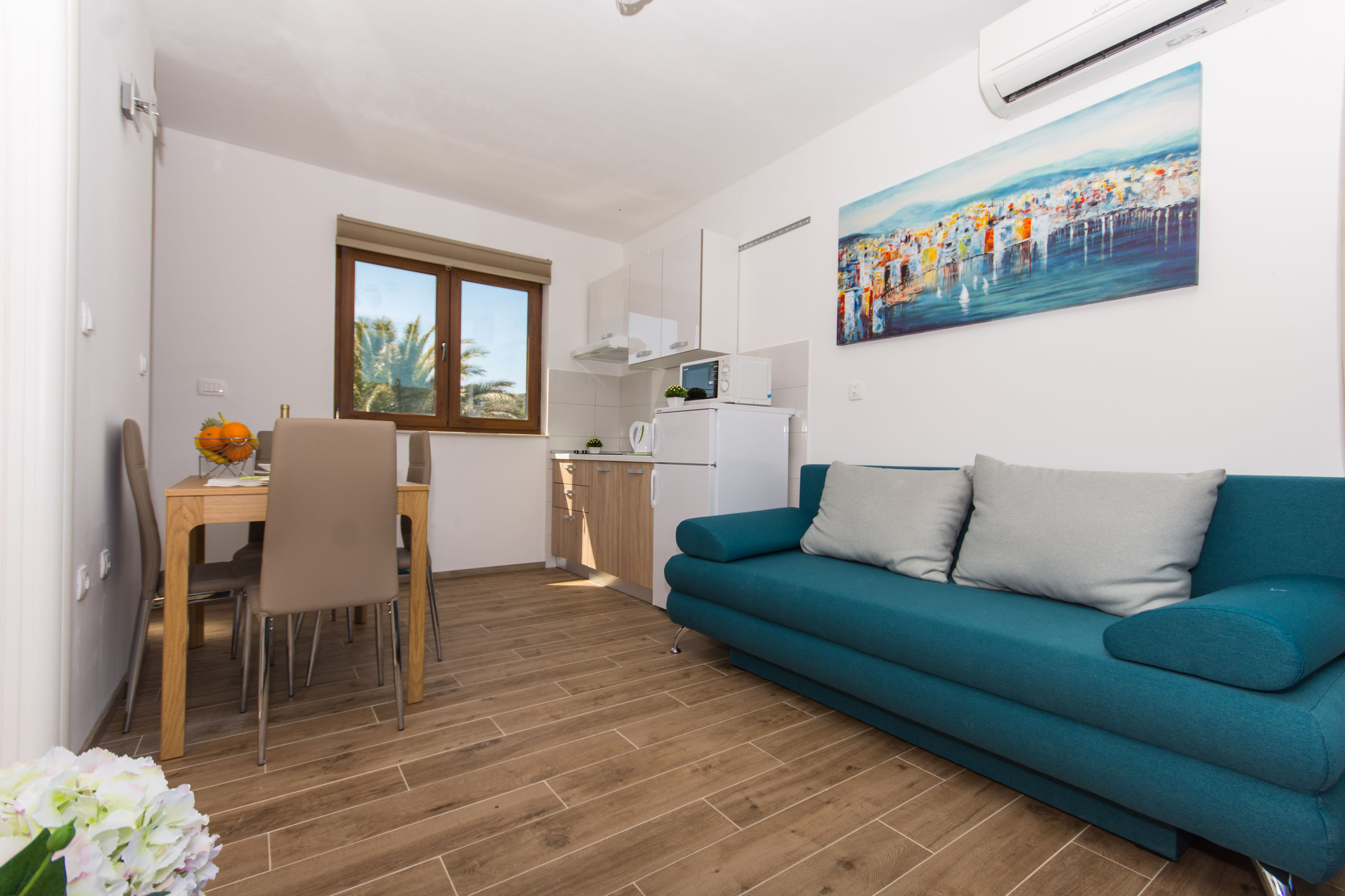 Apartments Villa LA 59731-A1