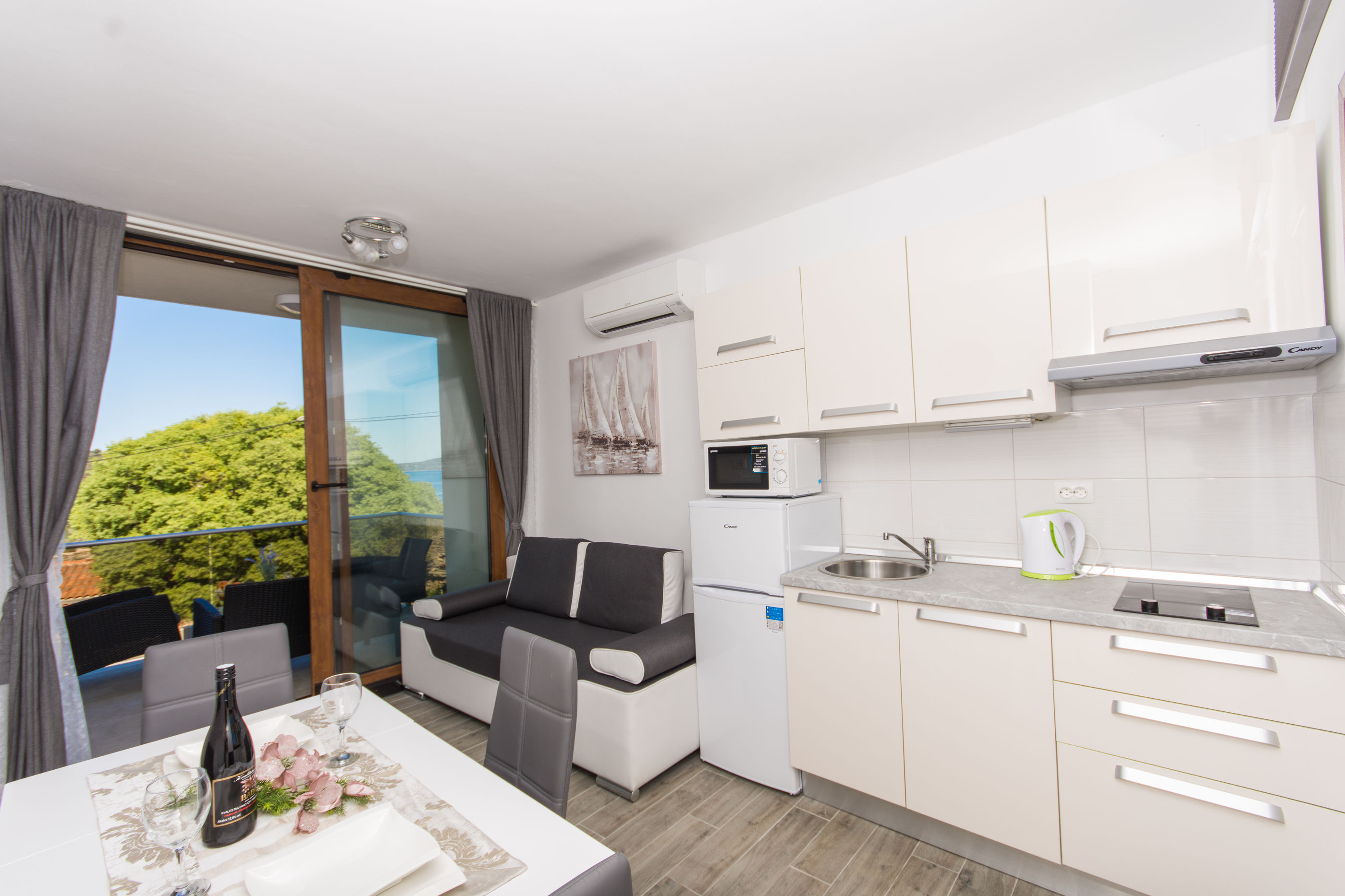 Apartments Villa LA 59731-A3