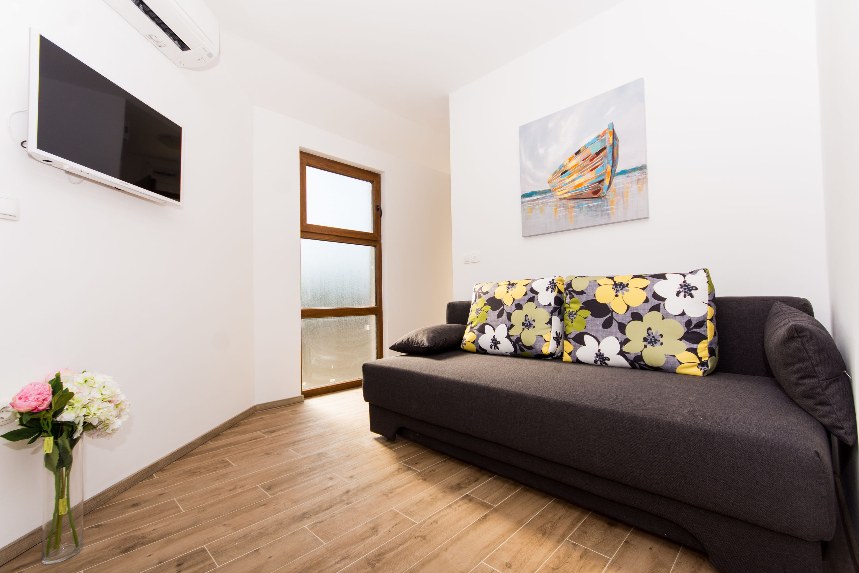 Apartments Villa LA 59731-A4