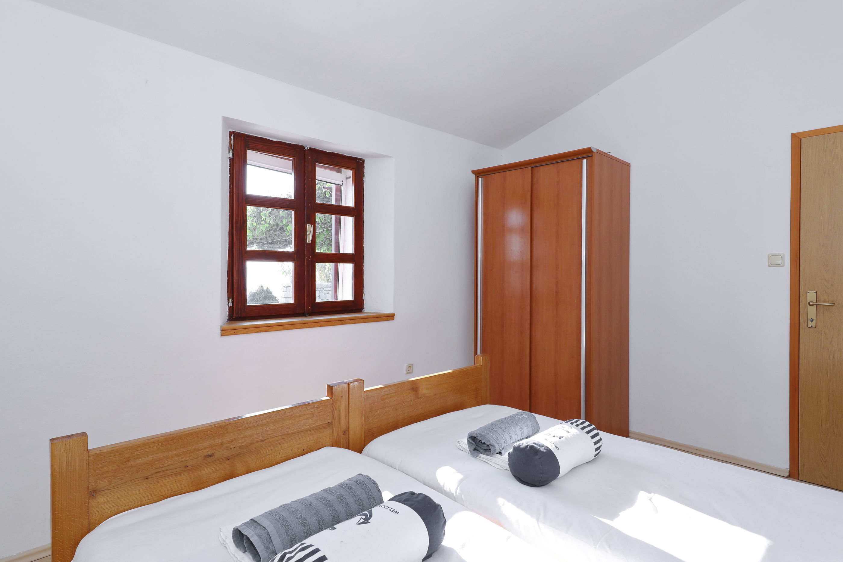 House Island just for You- Ravna Sika 55801-K1