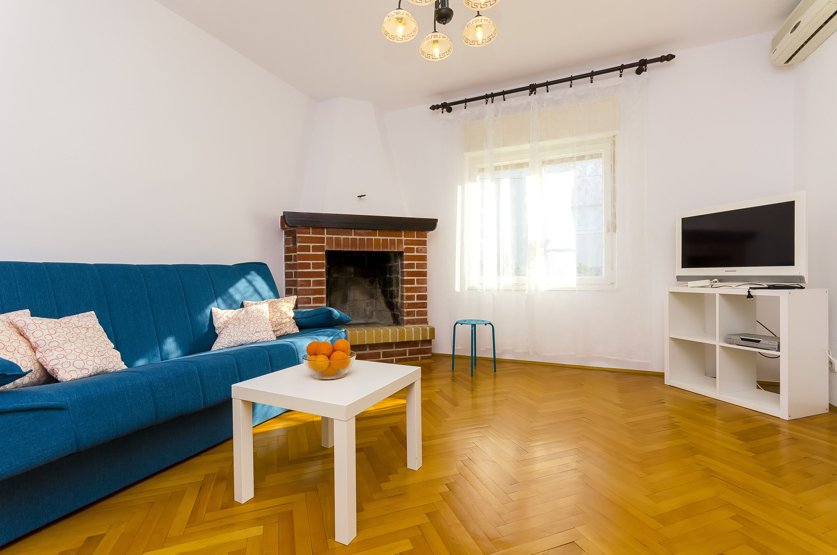 House Marija 40331-K1