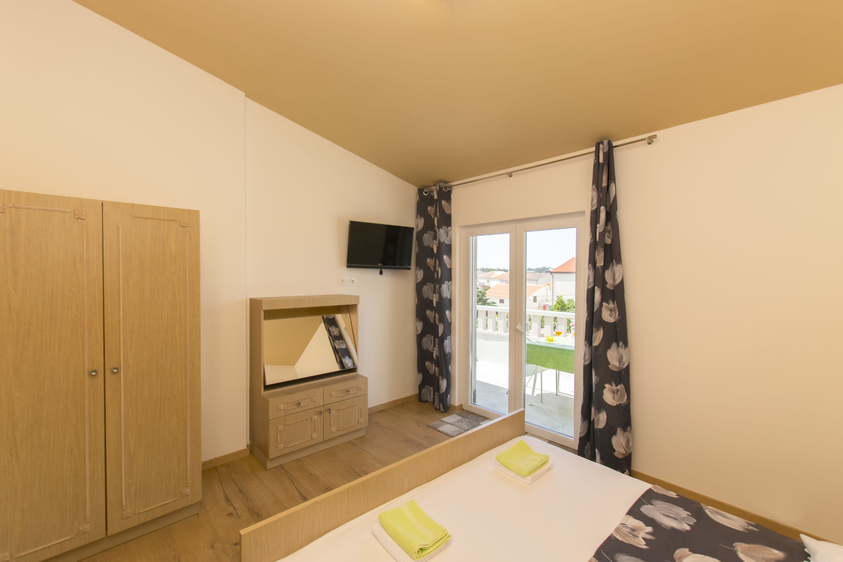 Apartments and Room Central Position 53491-A3