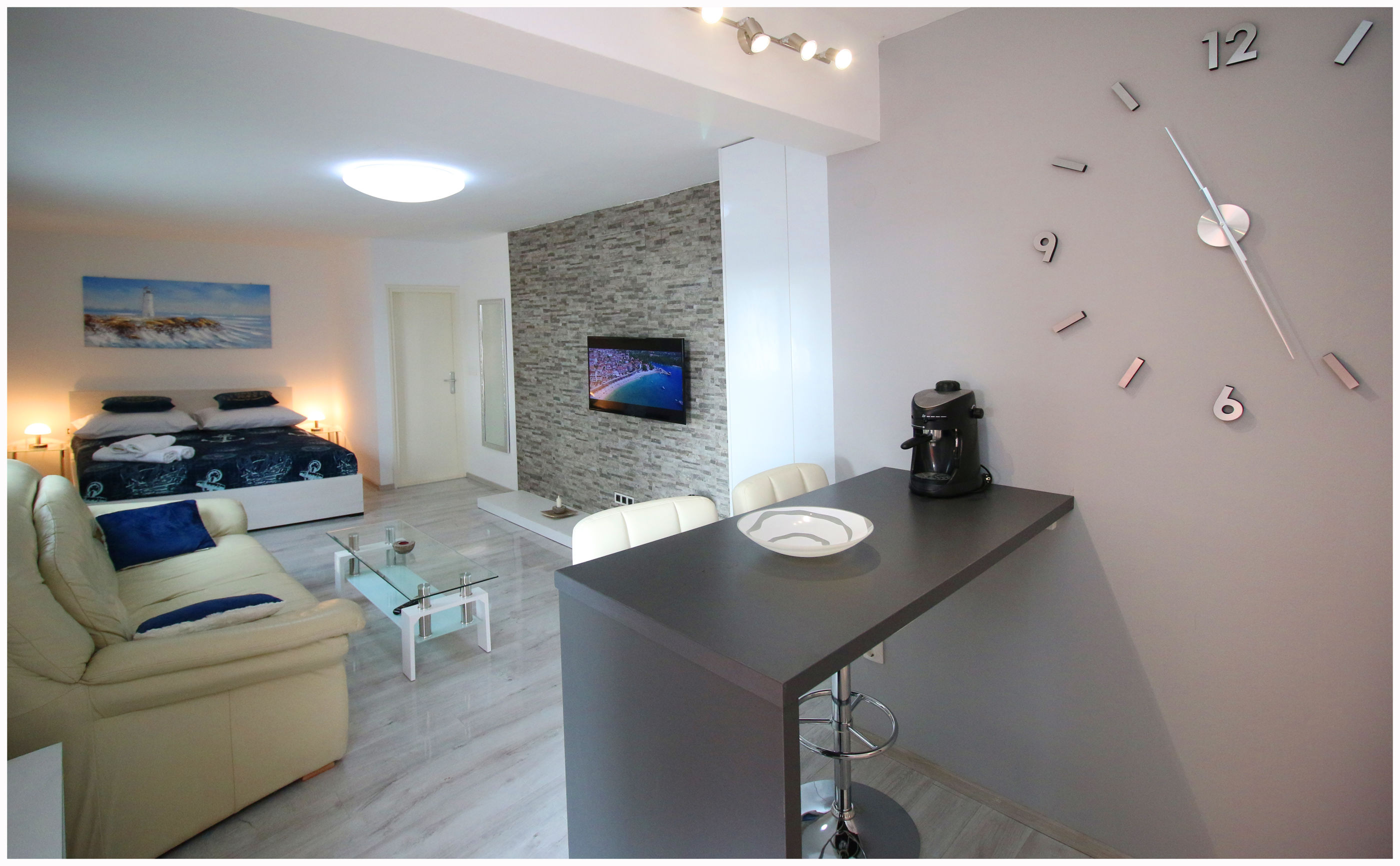 Apartments Eva 61081-A1