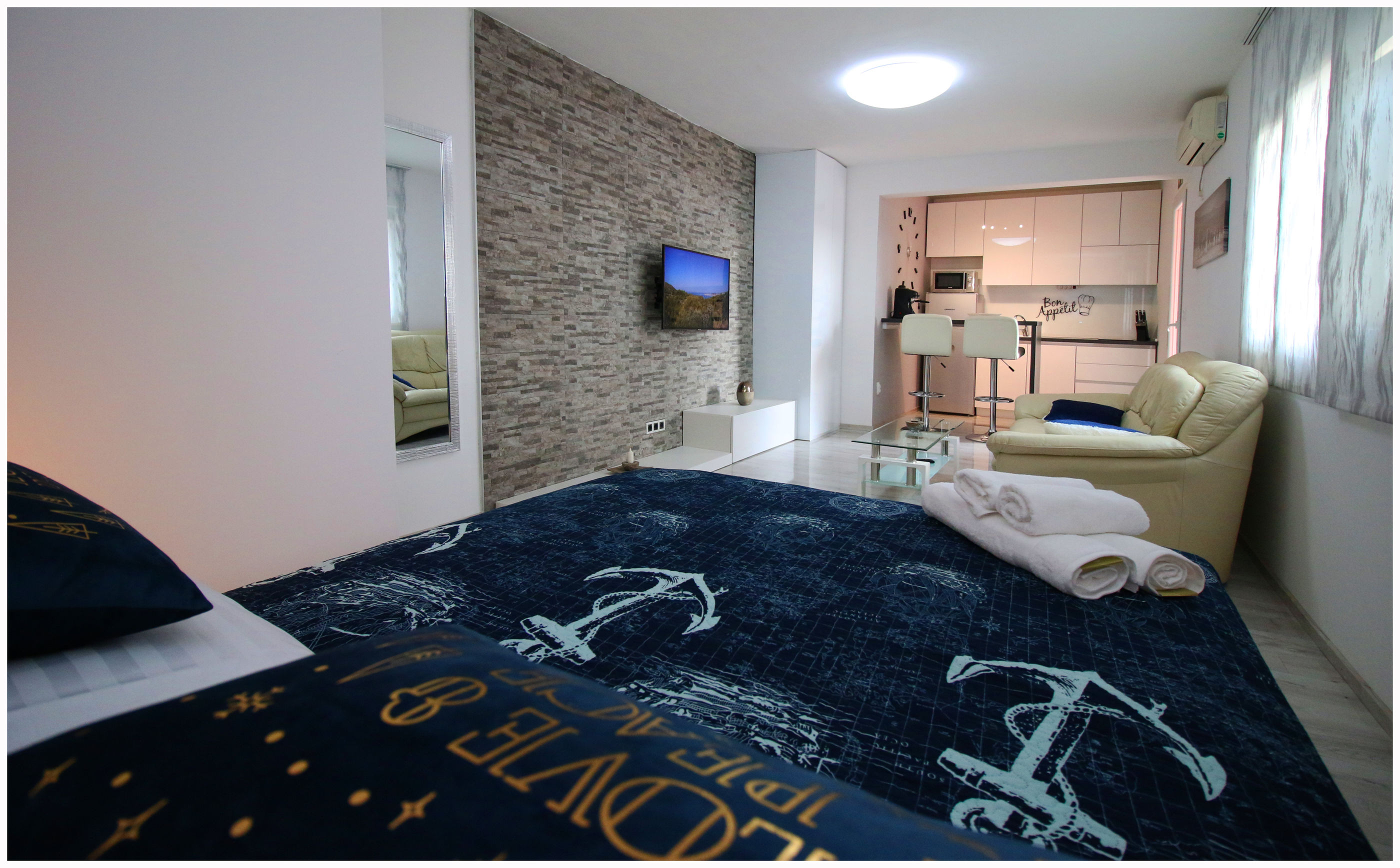 Apartments Eva 61081-A1