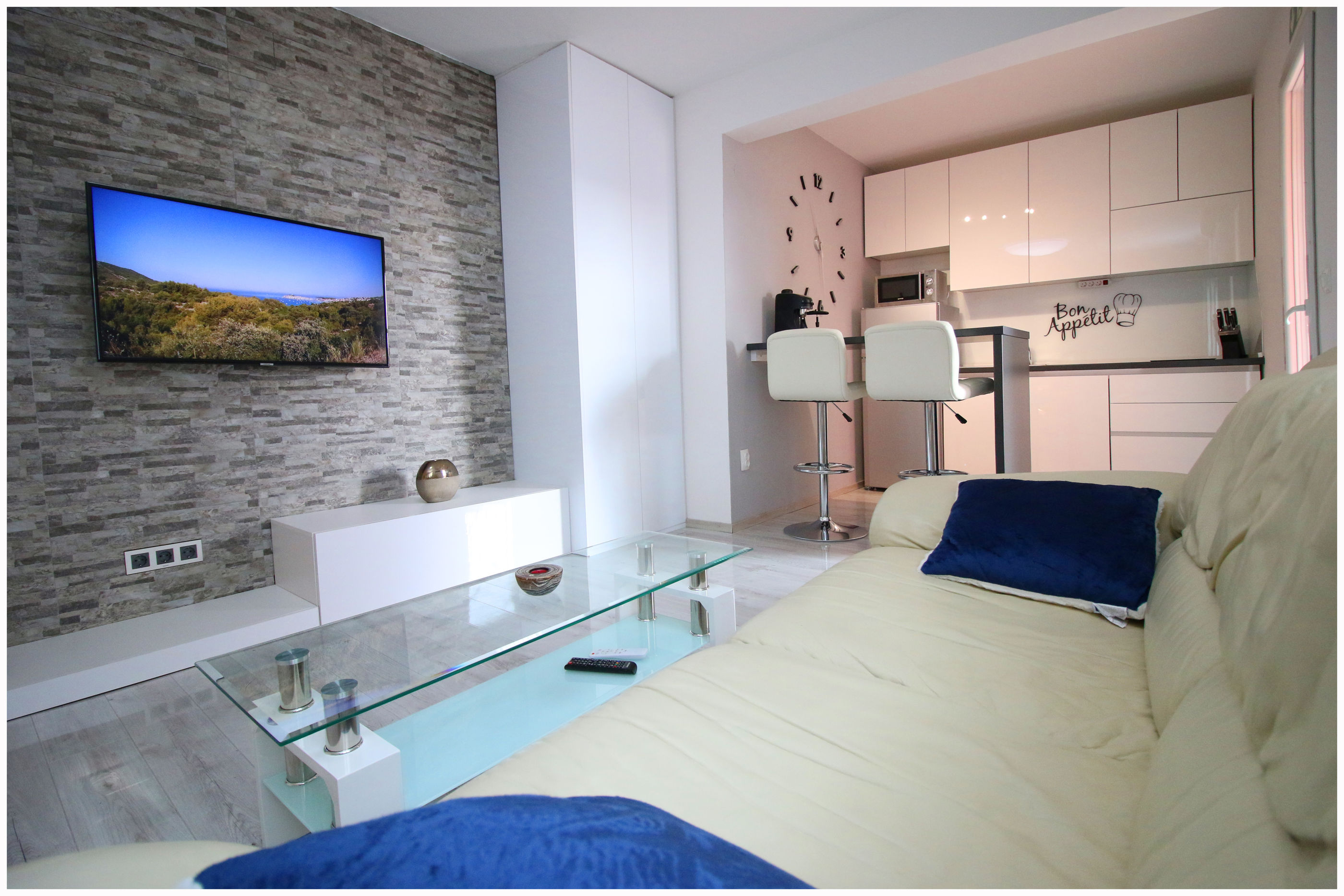 Apartments Eva 61081-A1