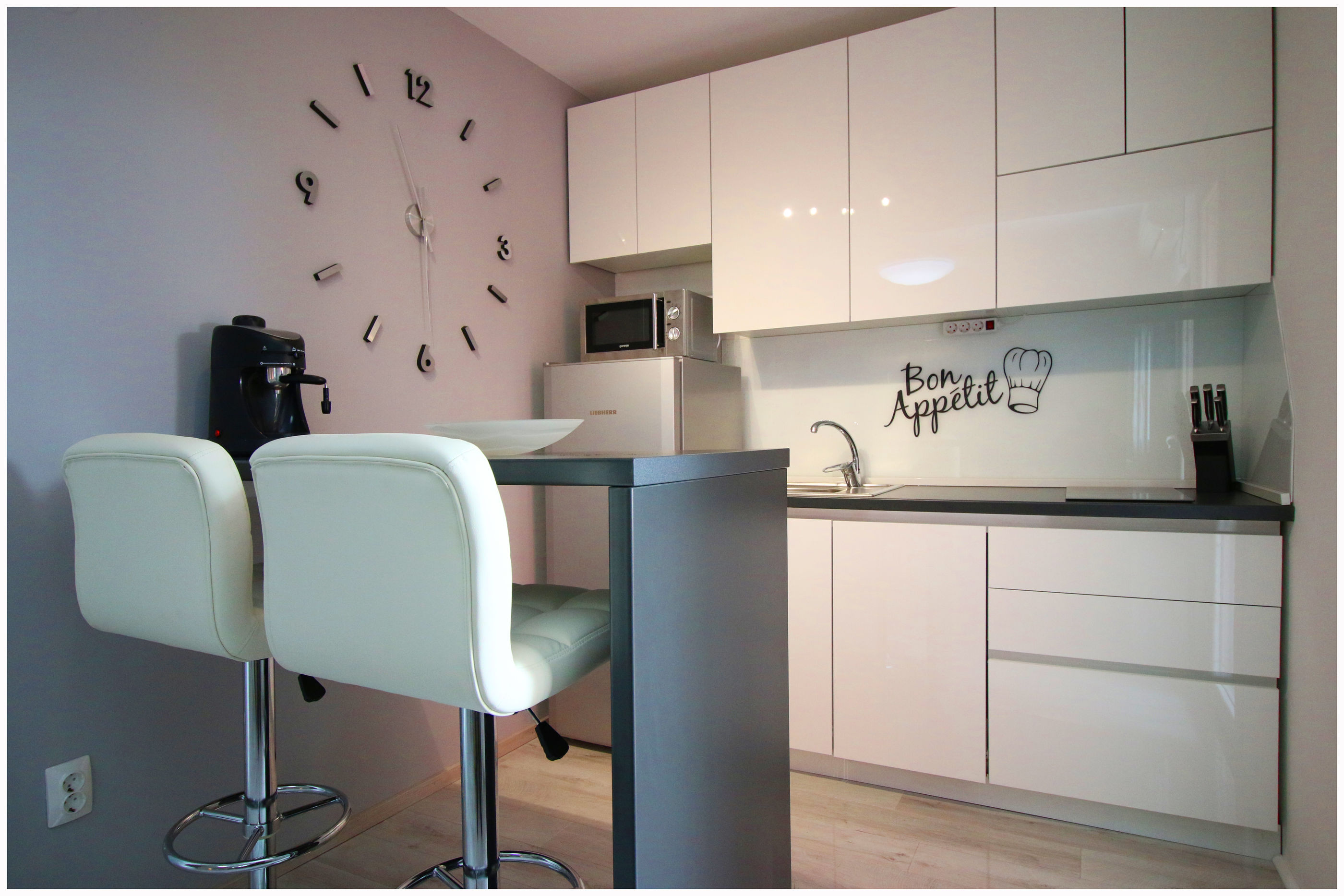 Apartments Eva 61081-A1