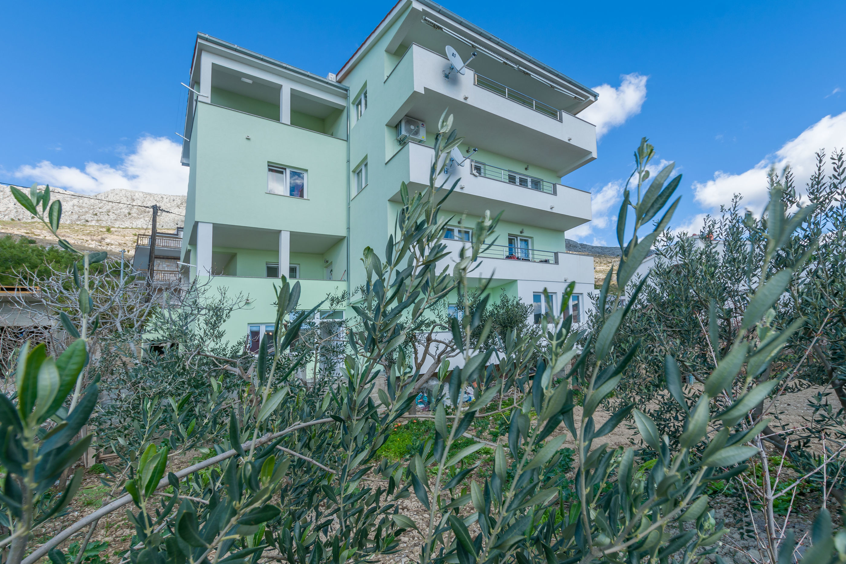 Apartment Ivano 61101-A1