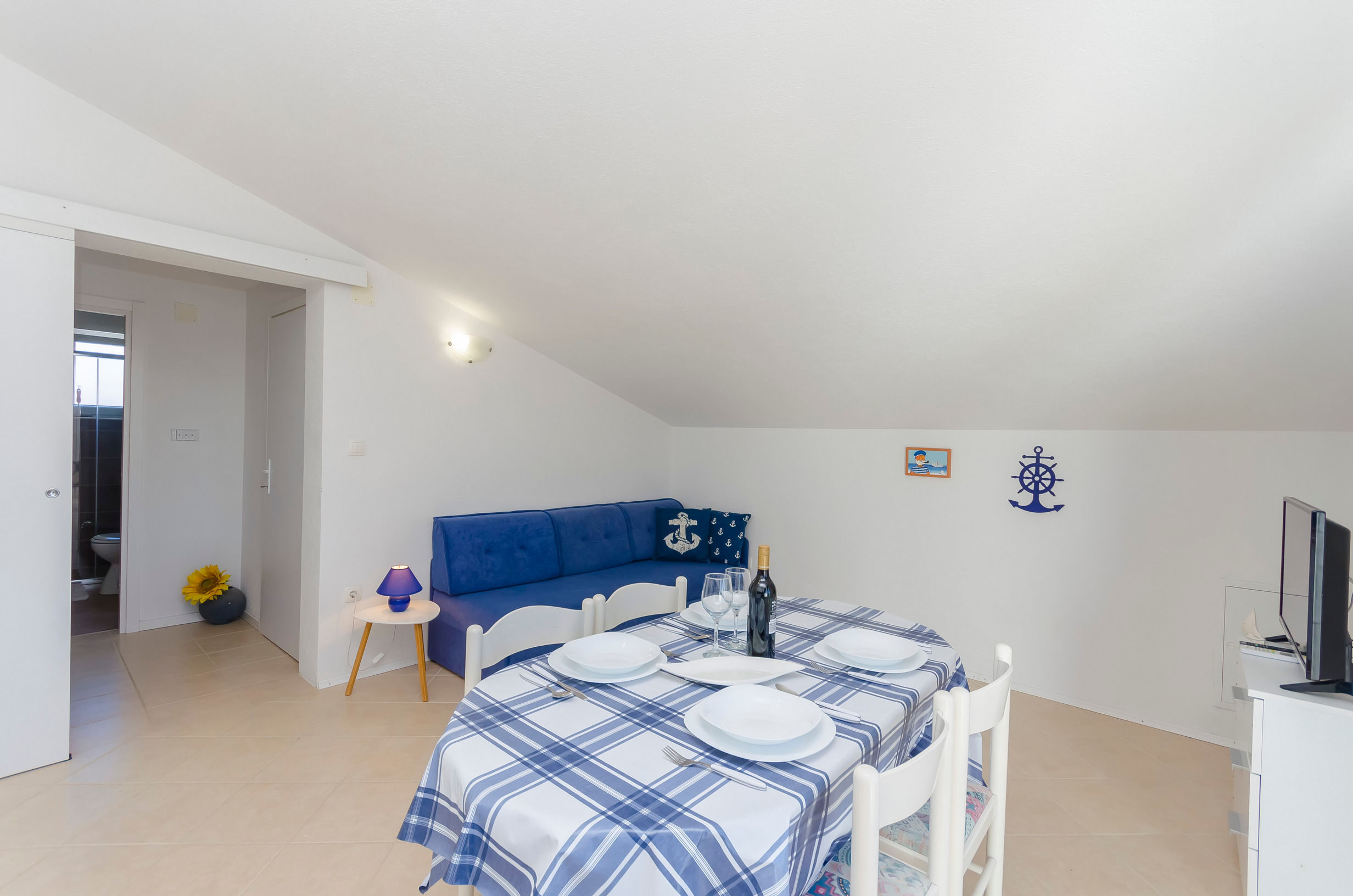 Apartments Snjezana 61211-A2