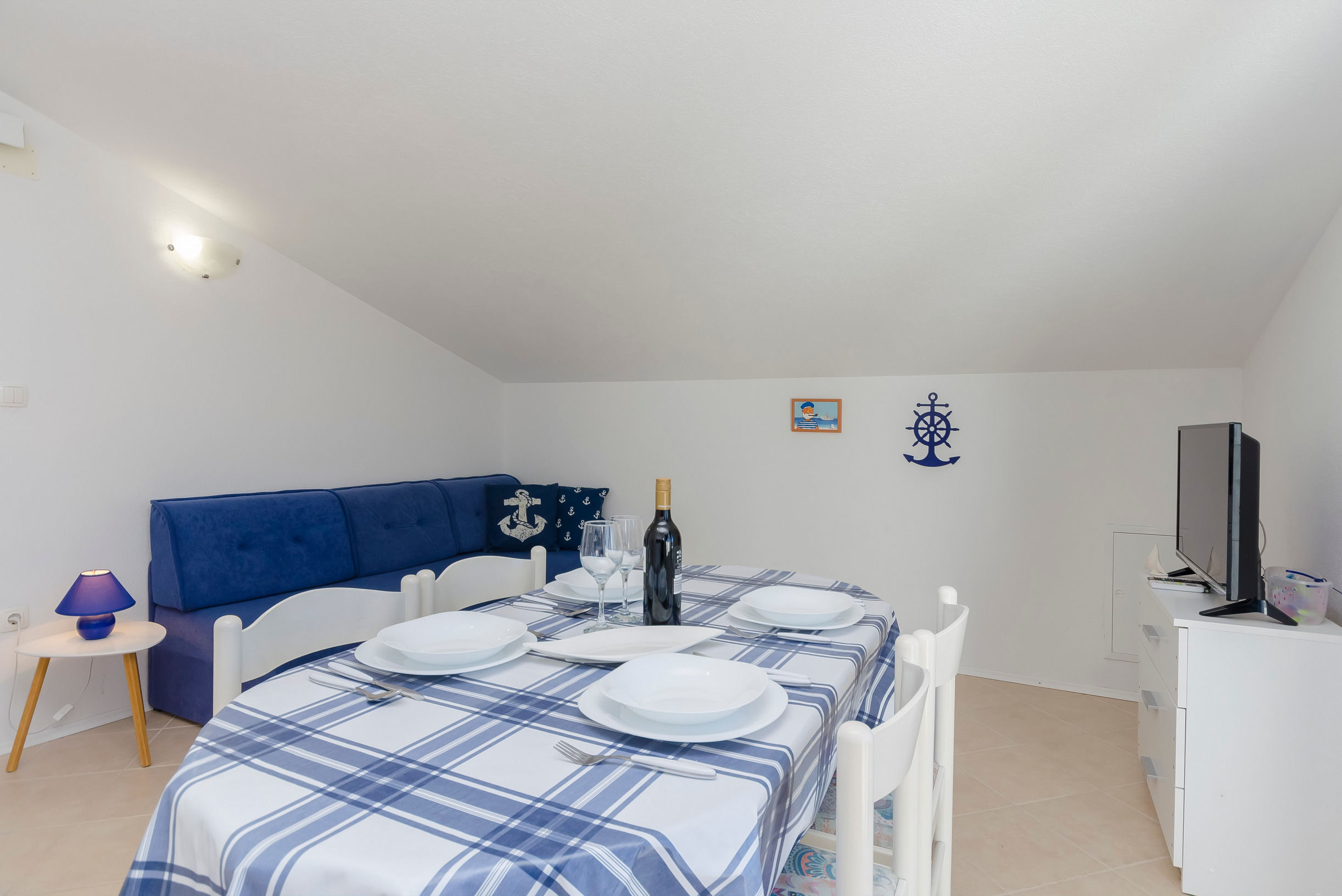 Apartments Snjezana 61211-A2
