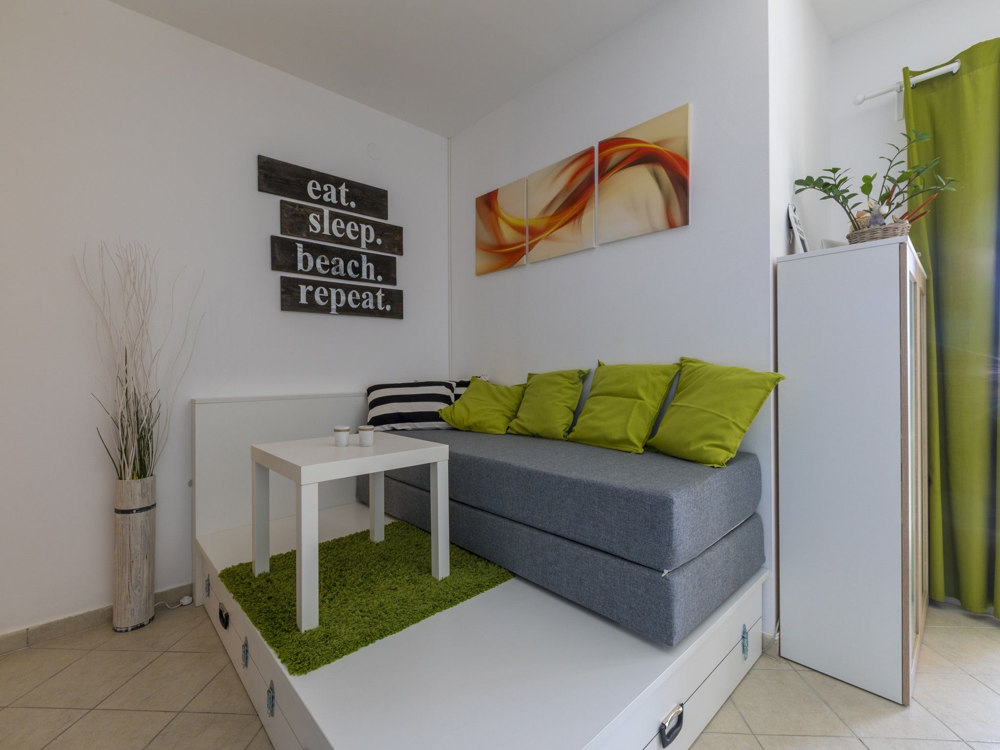 Apartment Color Green 62857-A1