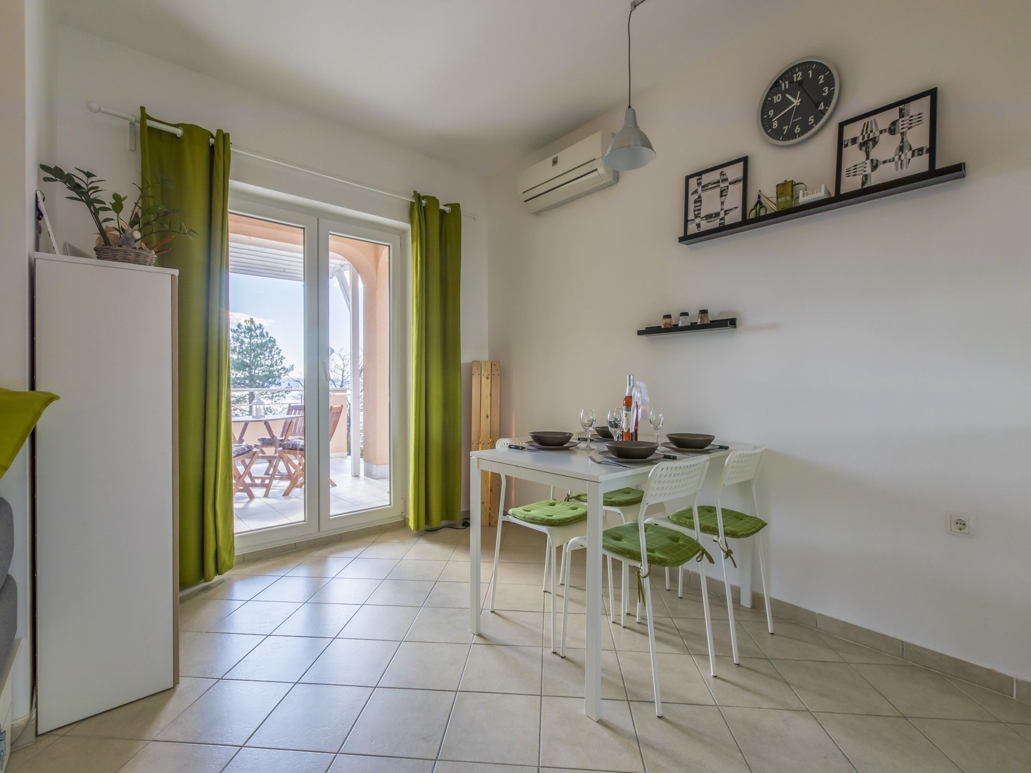 Apartment Color Green 62857-A1