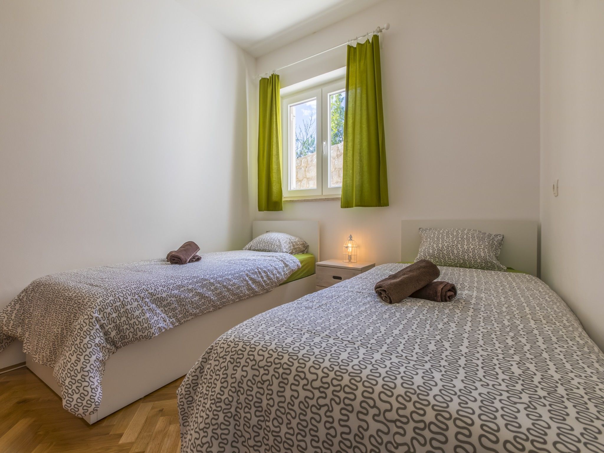 Apartment Color Green 62857-A1