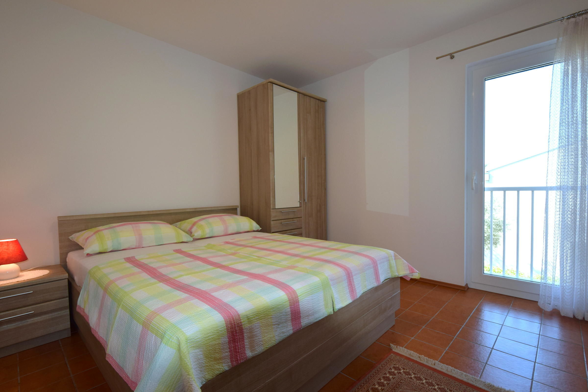 Apartments Vukas 62105-A1