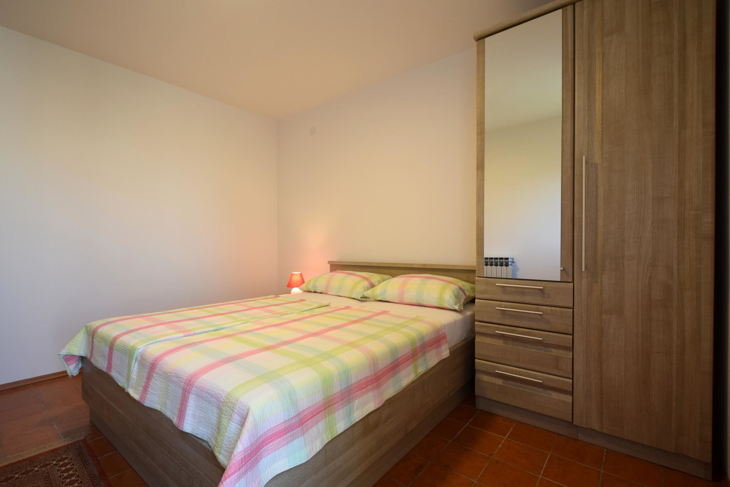 Apartments Vukas 62105-A1